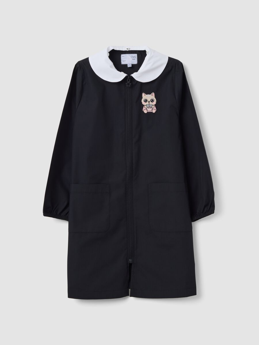 Customisable black school apron for girls with embroidered kitten_0