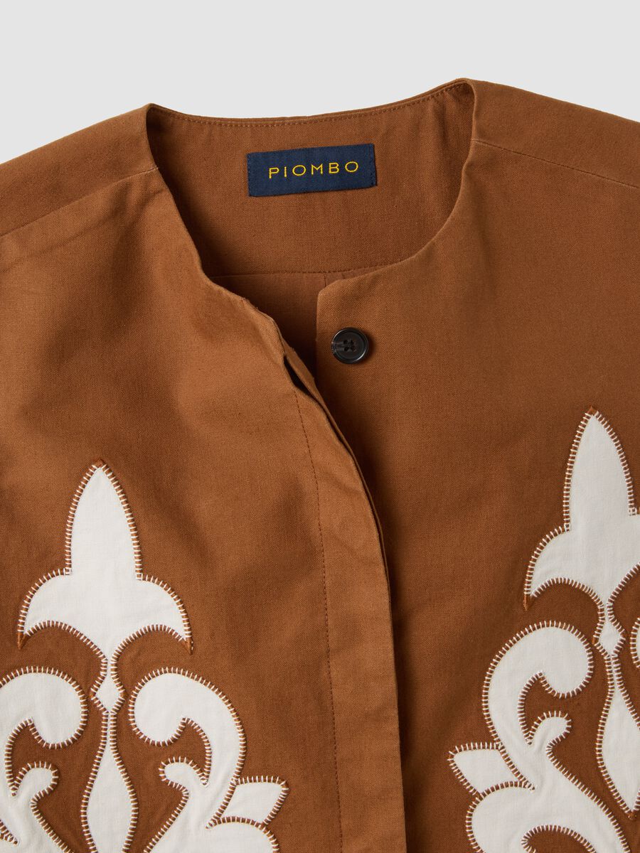 Brown linen and lyocell-blend gilet with applied embroidery_6