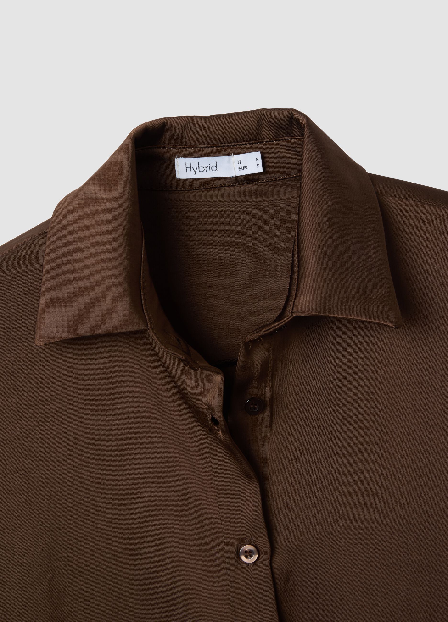 Brown regular-fit shirt with classic collar