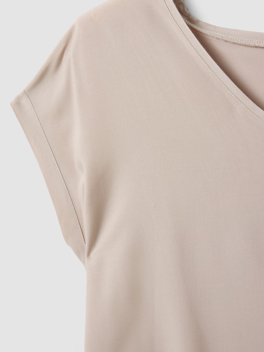 Beige pure viscose V-neck T-shirt, regular fit_6