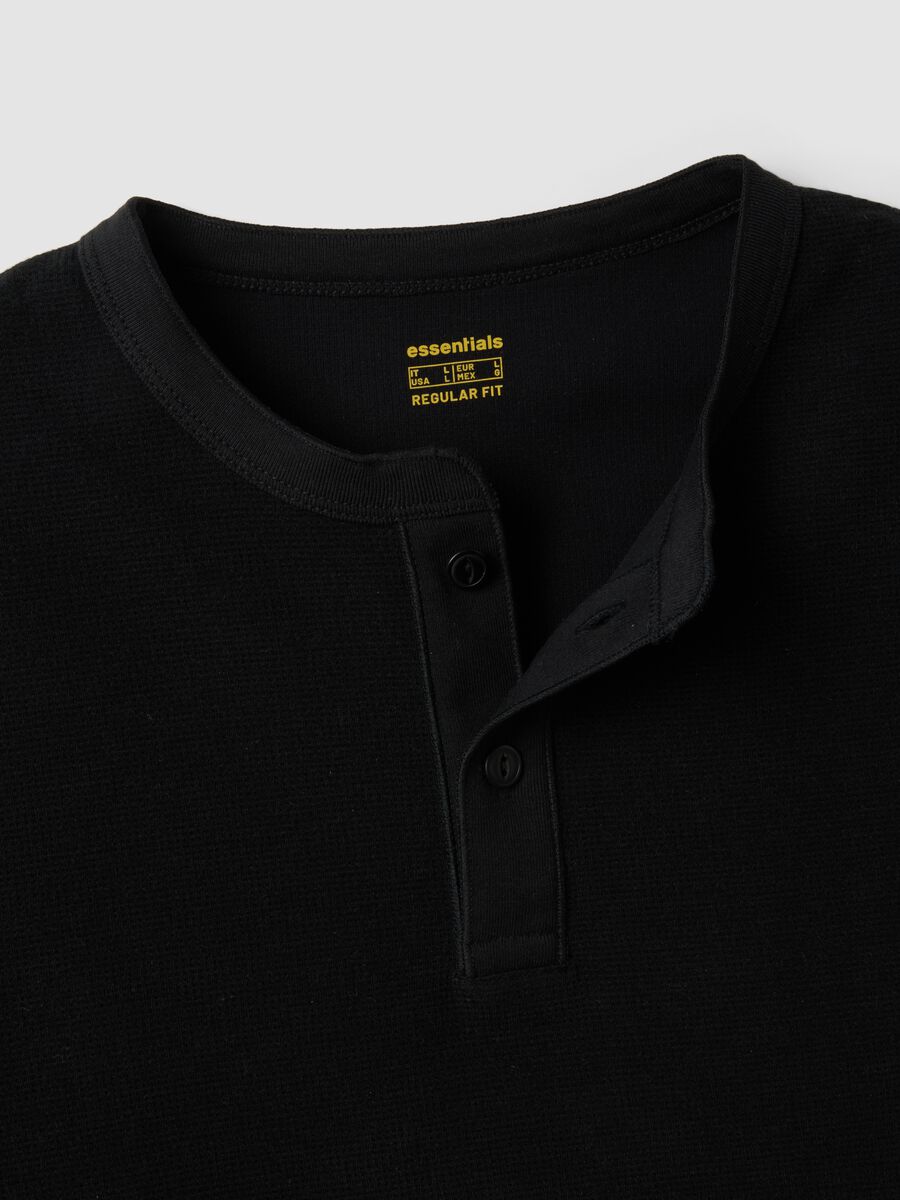 Black regular-fit honeycomb viscose-blend T-shirt_1