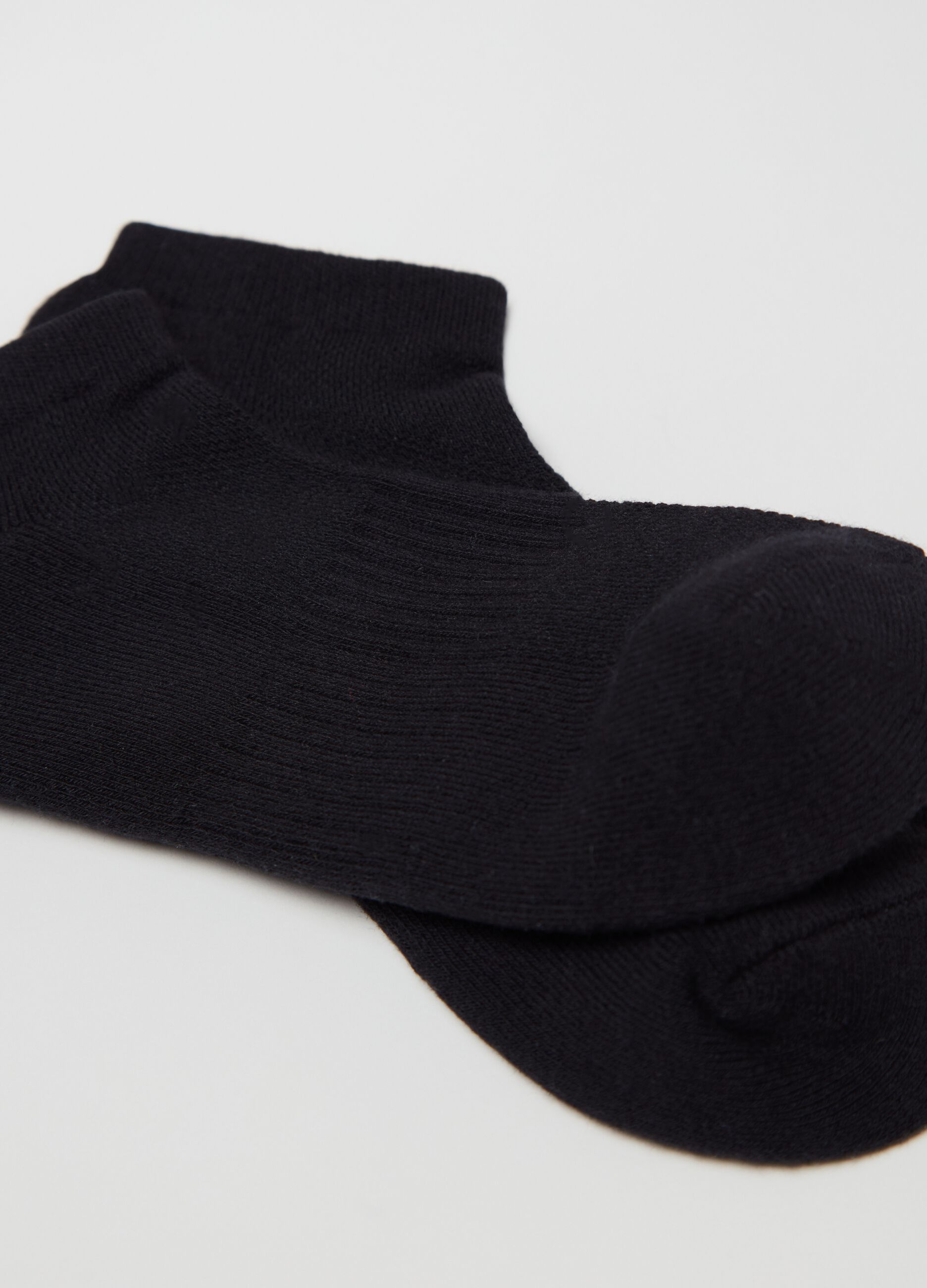 Three-pack stretch shoe liners