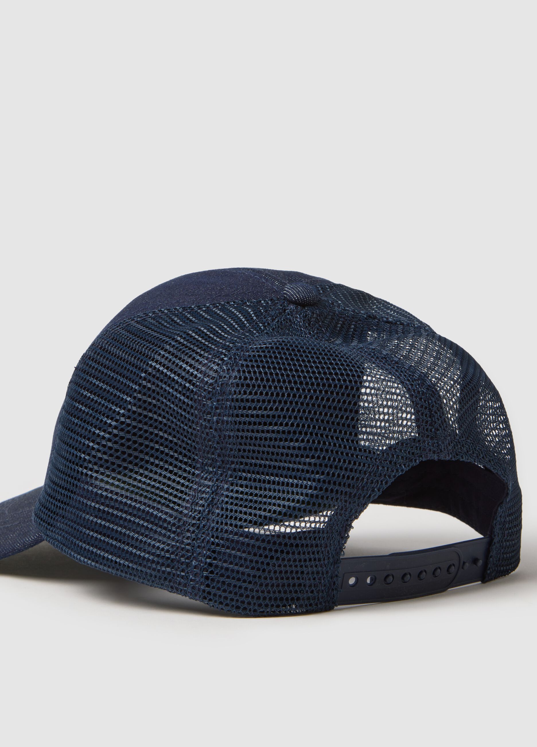 Blue pure cotton cap with adjustable visor and patch