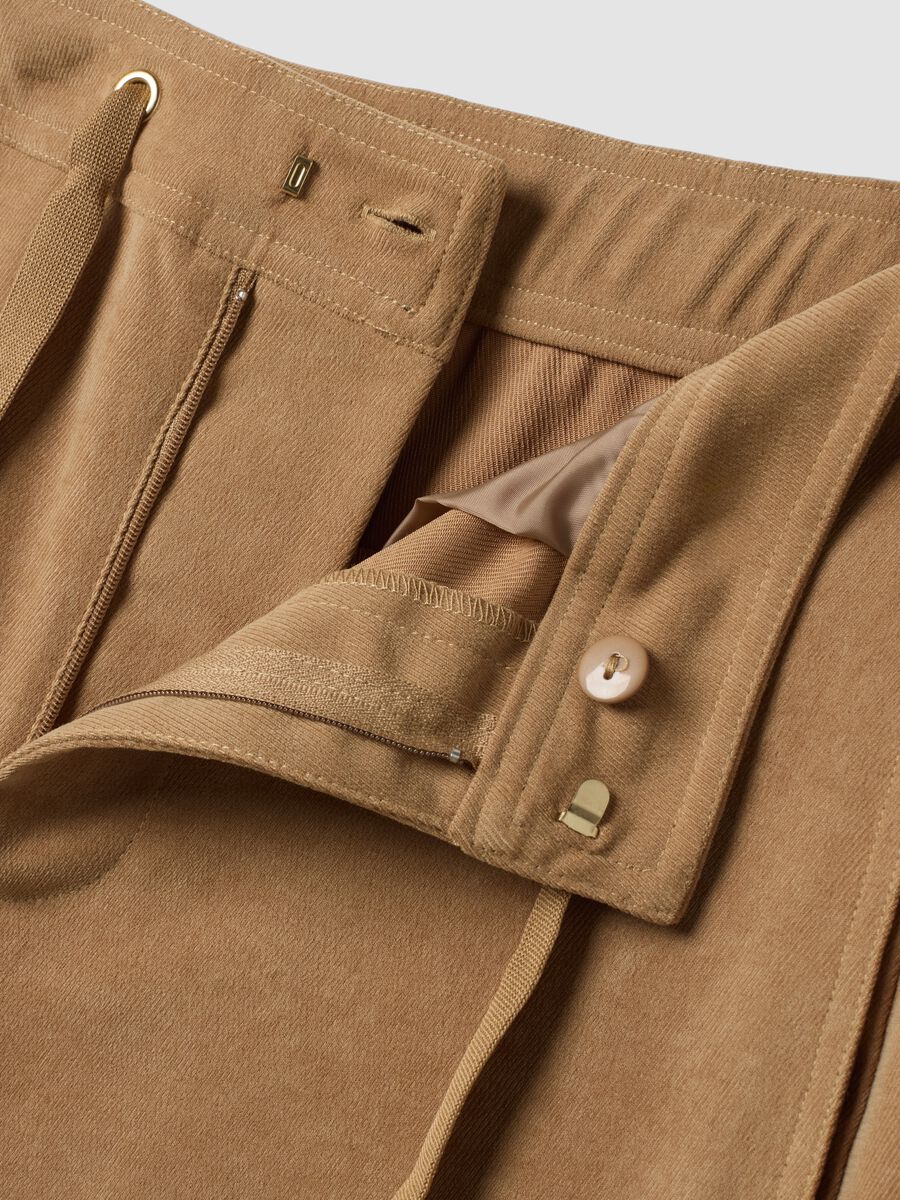 Beige stretch-fabric straight-fit trousers_5