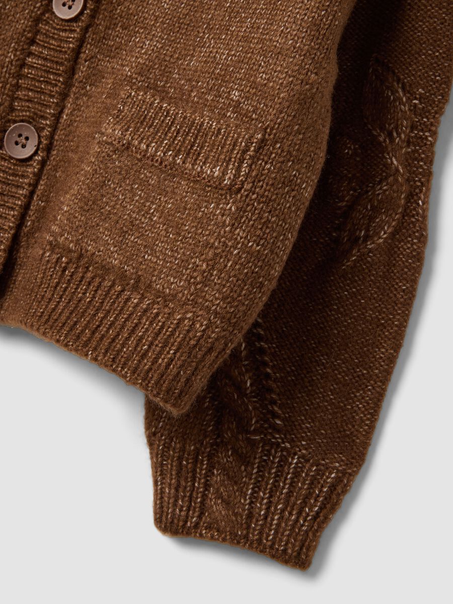 Brown knitted crew-neck cardigan_3
