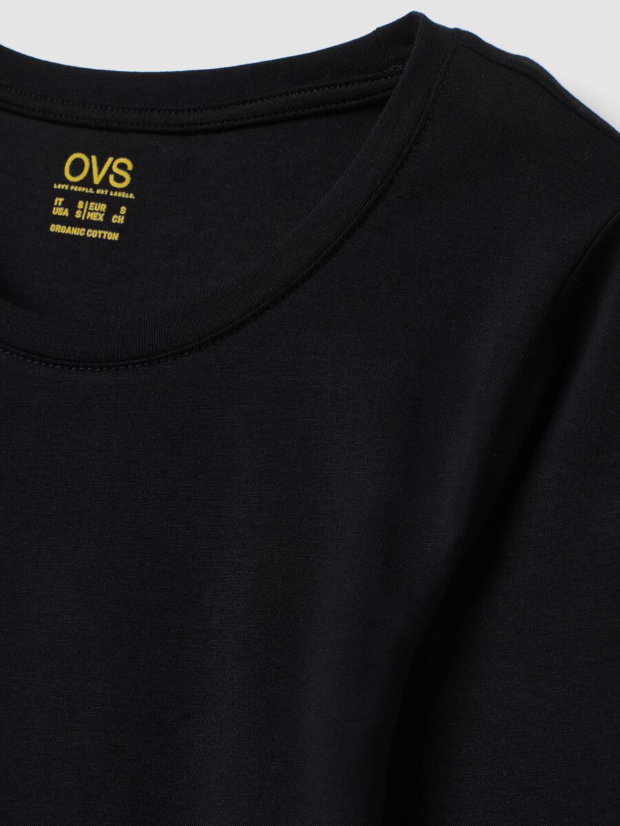 Maglia nera in cotone organico elasticizzato girocollo_1