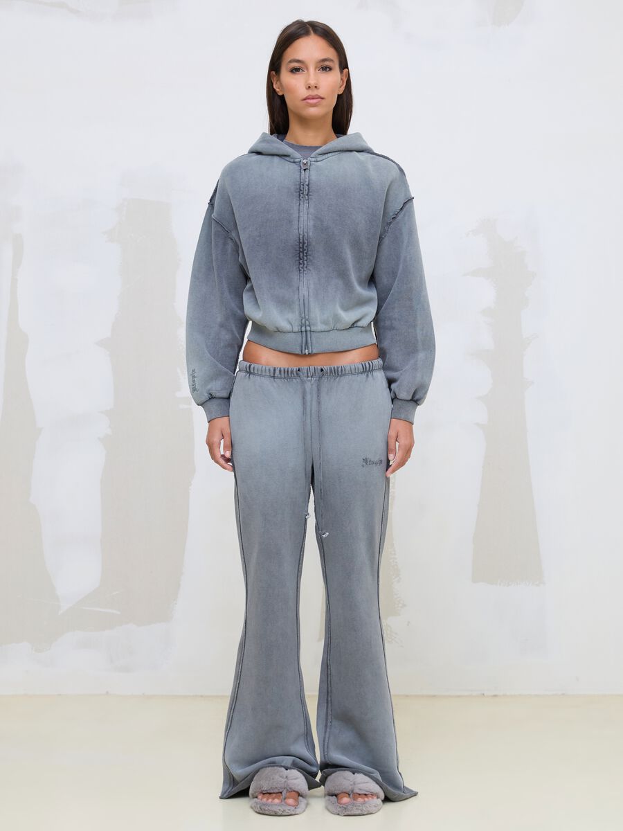 Sun-Faded Full-Zip Hoodie in Vintage Grey_3