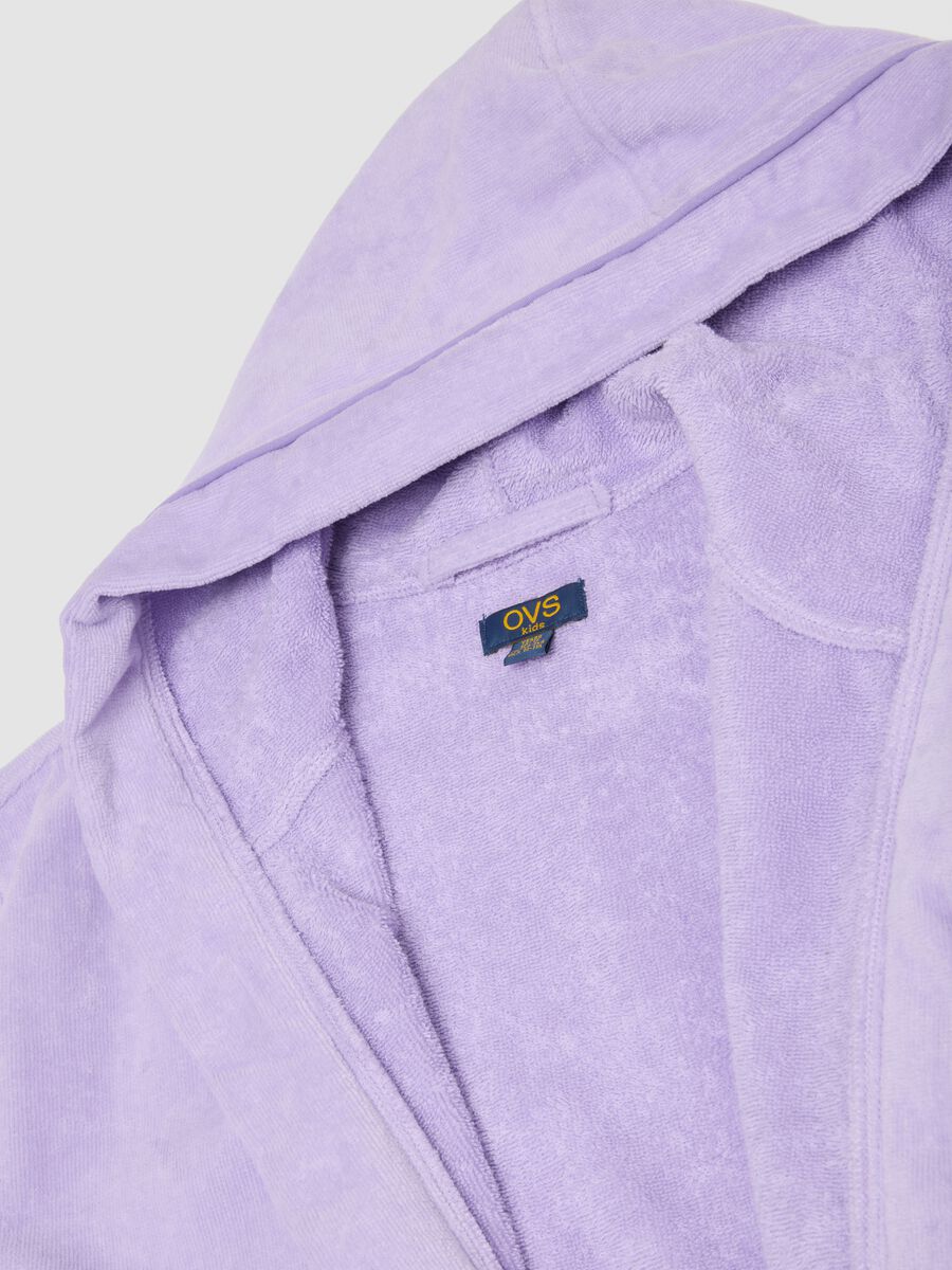 Purple organic cotton hooded bathrobe for girls_2