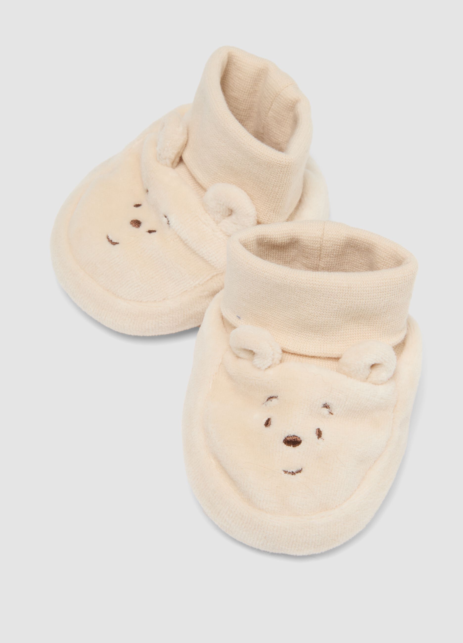 Beige set with hat and booties in pure organic cotton Winnie the Pooh