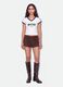 تيشيرت أبيض من قطن خالص بياقة V وطبعة أمامية_0