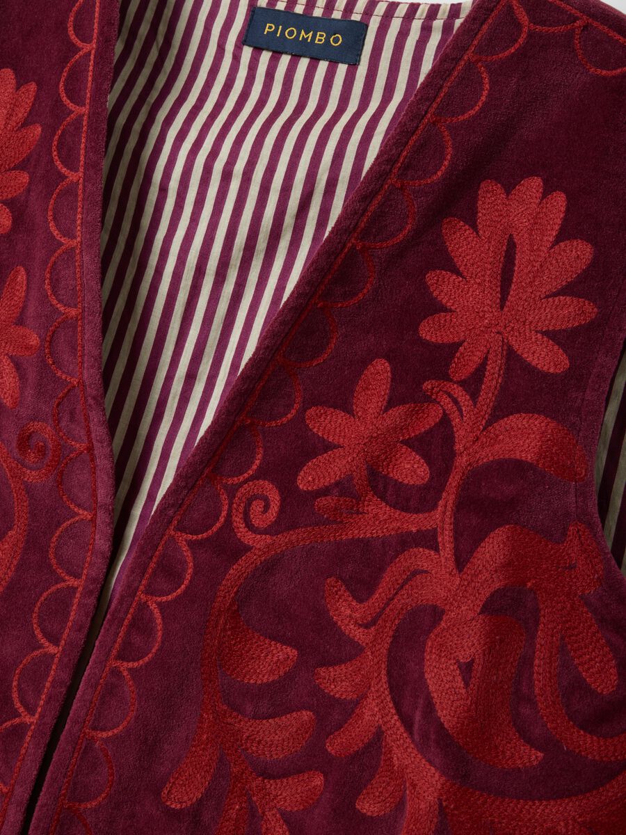 Gilet rosso in puro cotone con ricami floreali_5