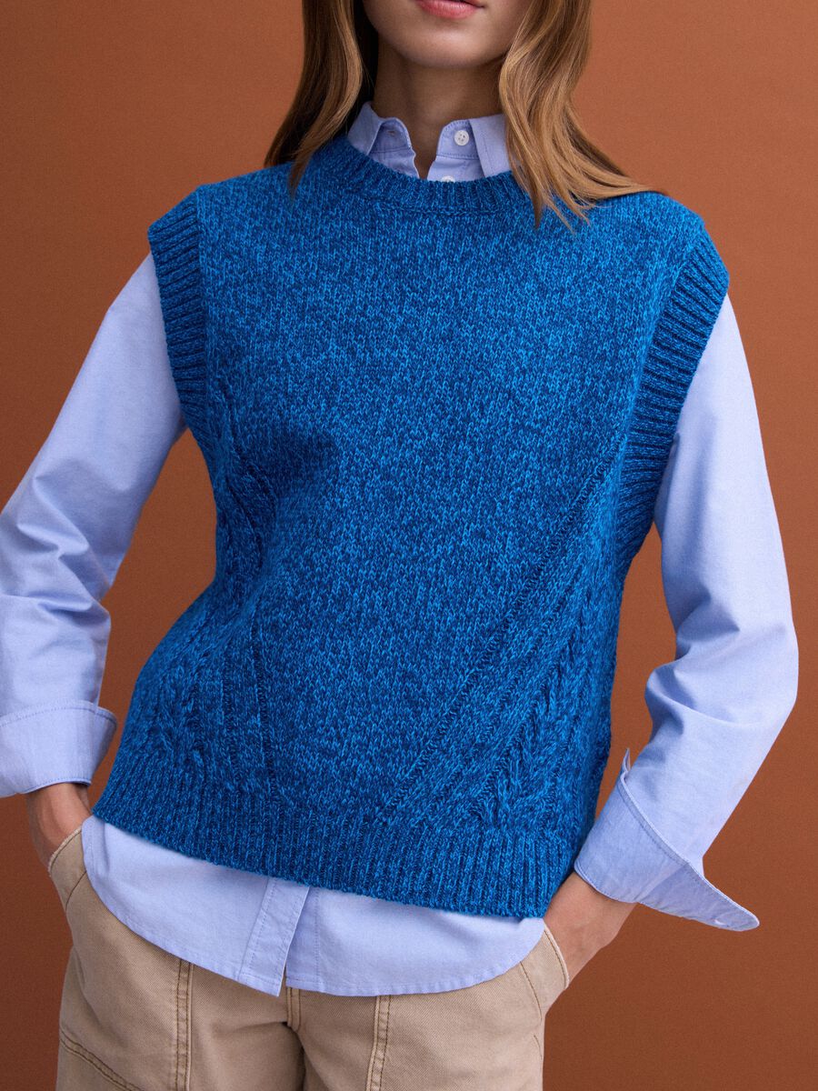 Blue wool-blend crew-neck vest with oversized fit_2