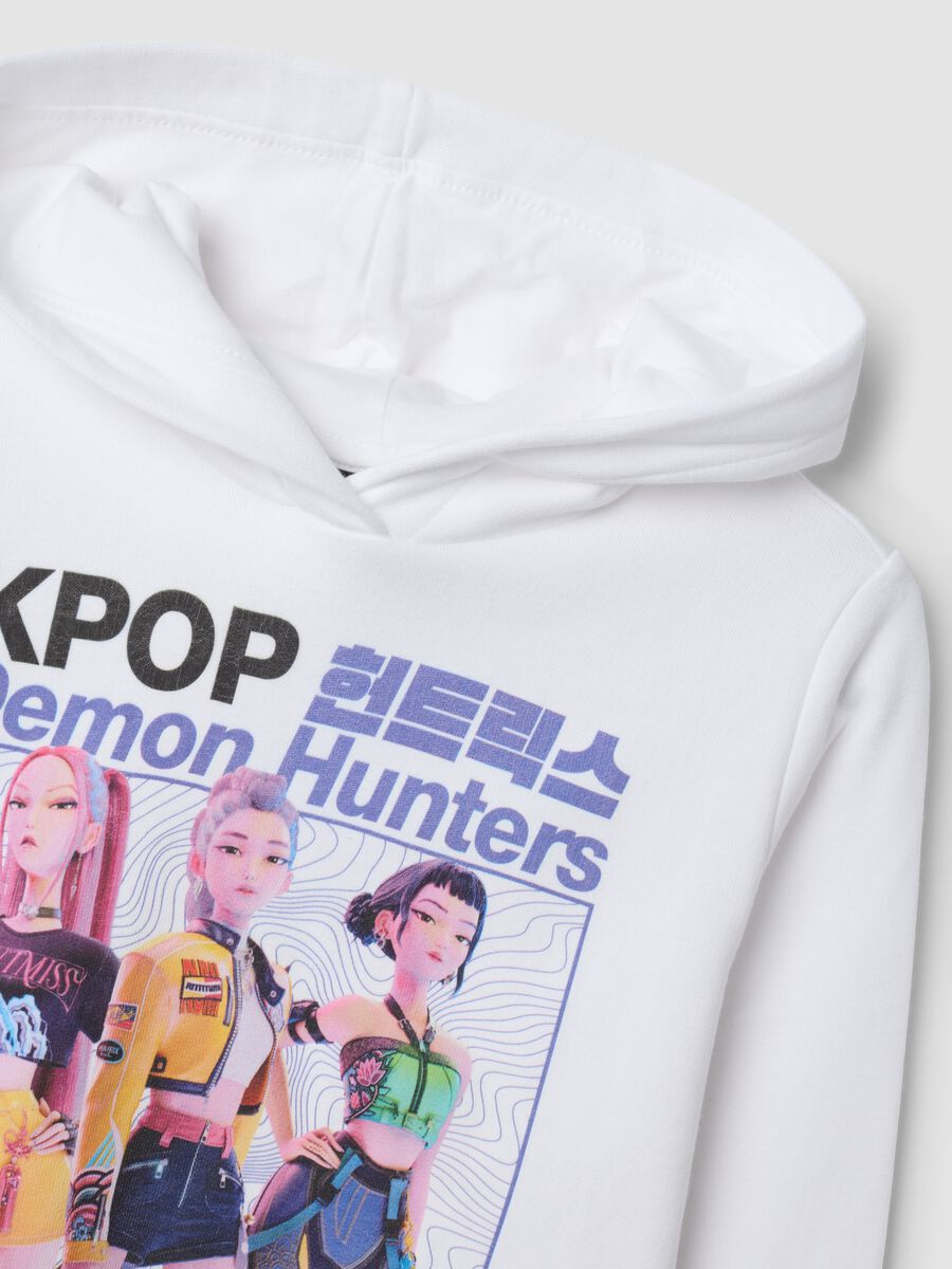 هودي أبيض من القطن 100% مع طبعة K‑Pop Demon Hunters_2