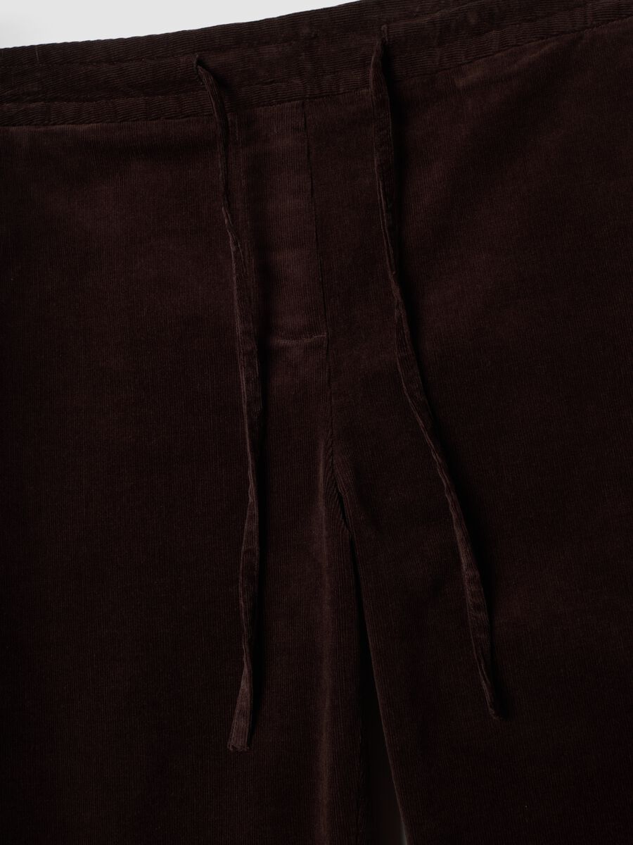 Brown ribbed stretch-cotton trousers with elasticated waistband_5