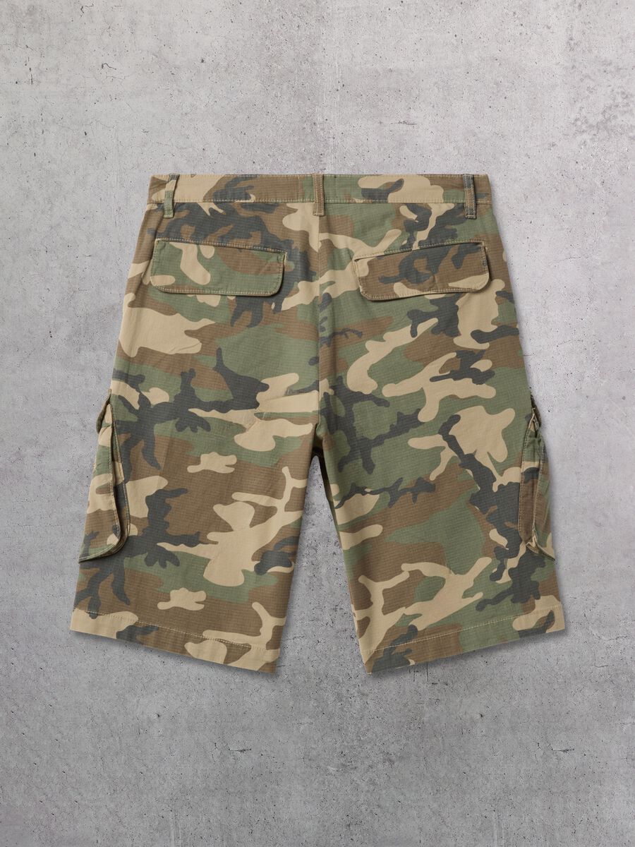 Camo Cargo Shorts_5