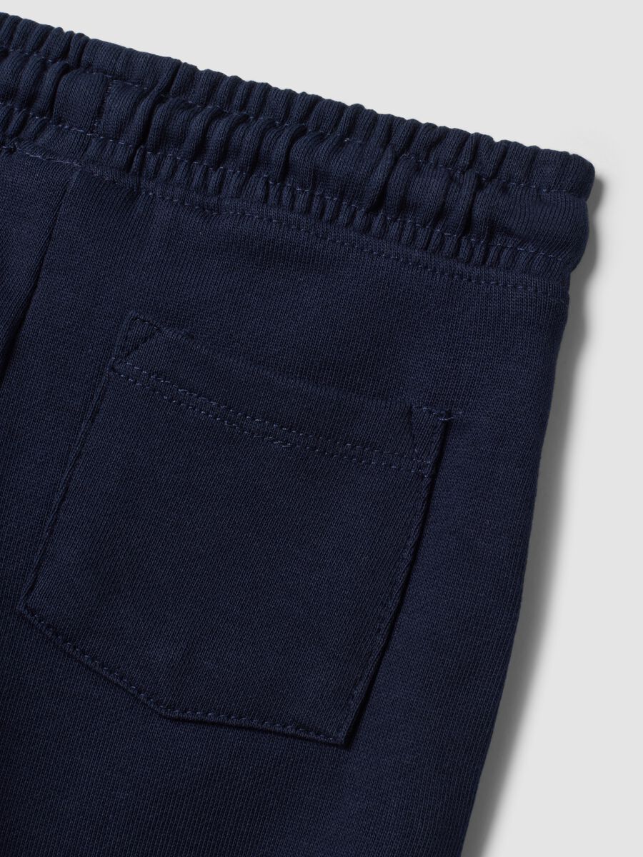 Blue pure cotton jogger trousers with puppy print for baby boy_3