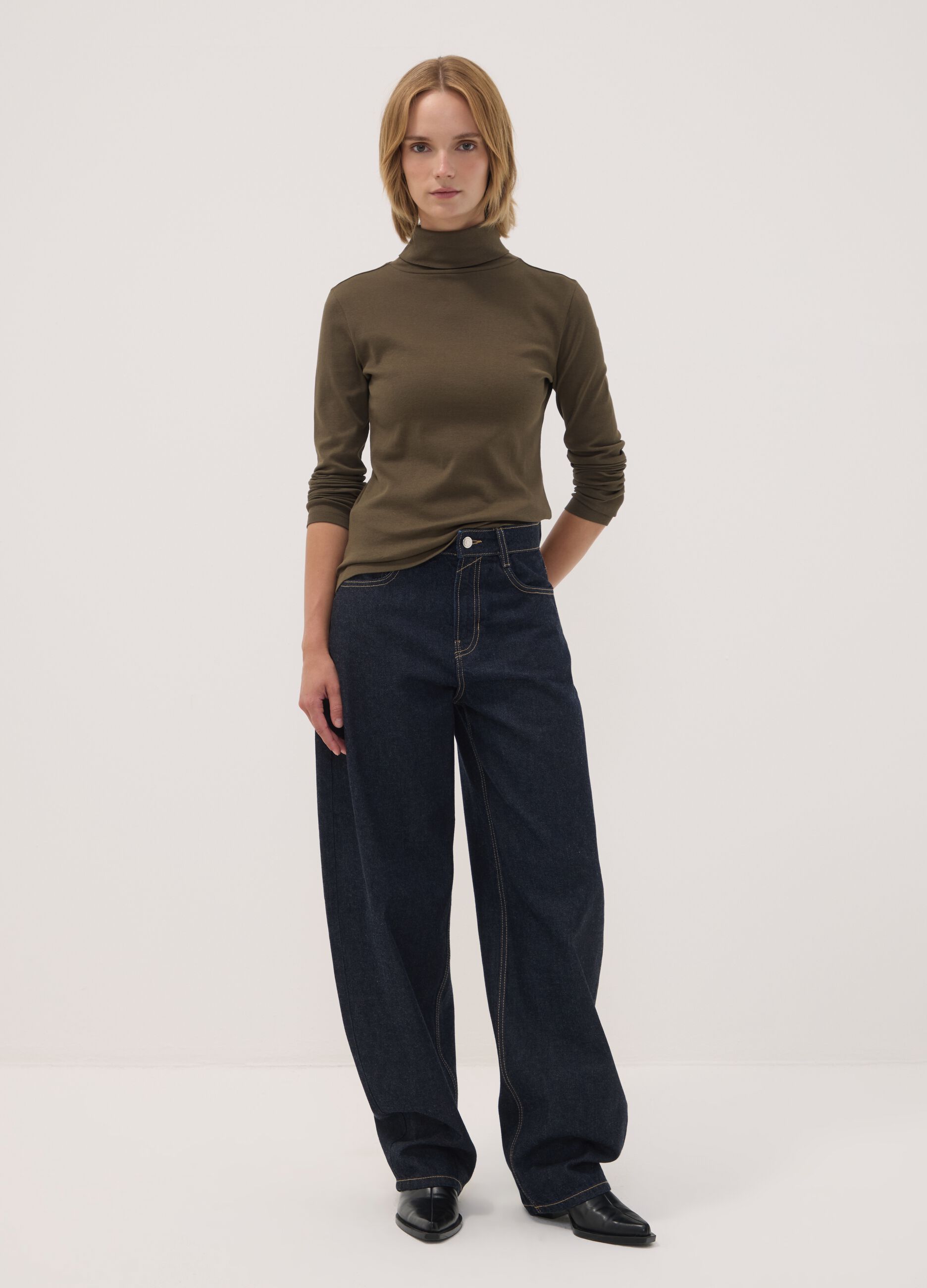 Brown crew-neck pure cotton T-shirt