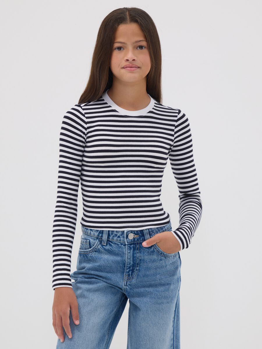 T-shirt nera a righe in cotone organico elasticizzato girocollo_0