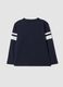T-shirt blu in puro cotone con stampa college regular fit_1