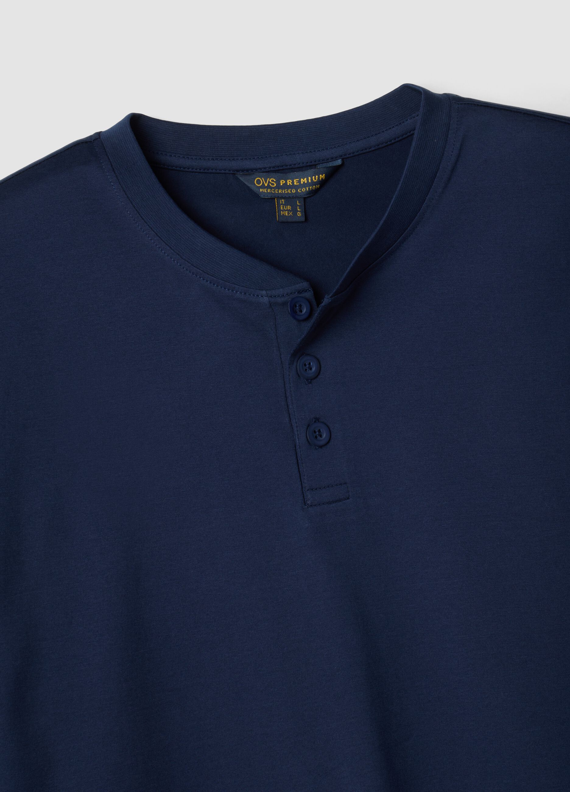 Pigiama blu in puro cotone organico con scollo serafino regular fit
