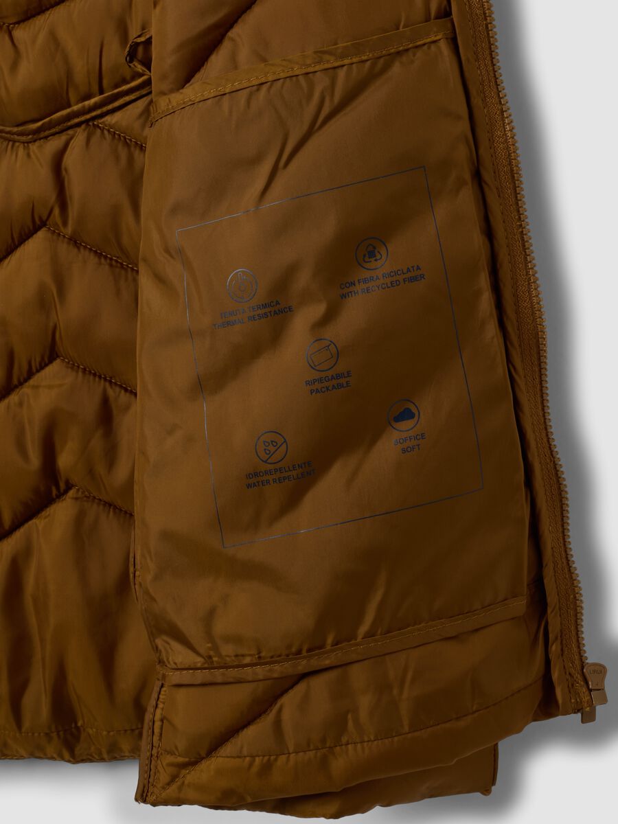 فيست Ultralight أصفر مبطّن بسحّاب وياقة عالية_2