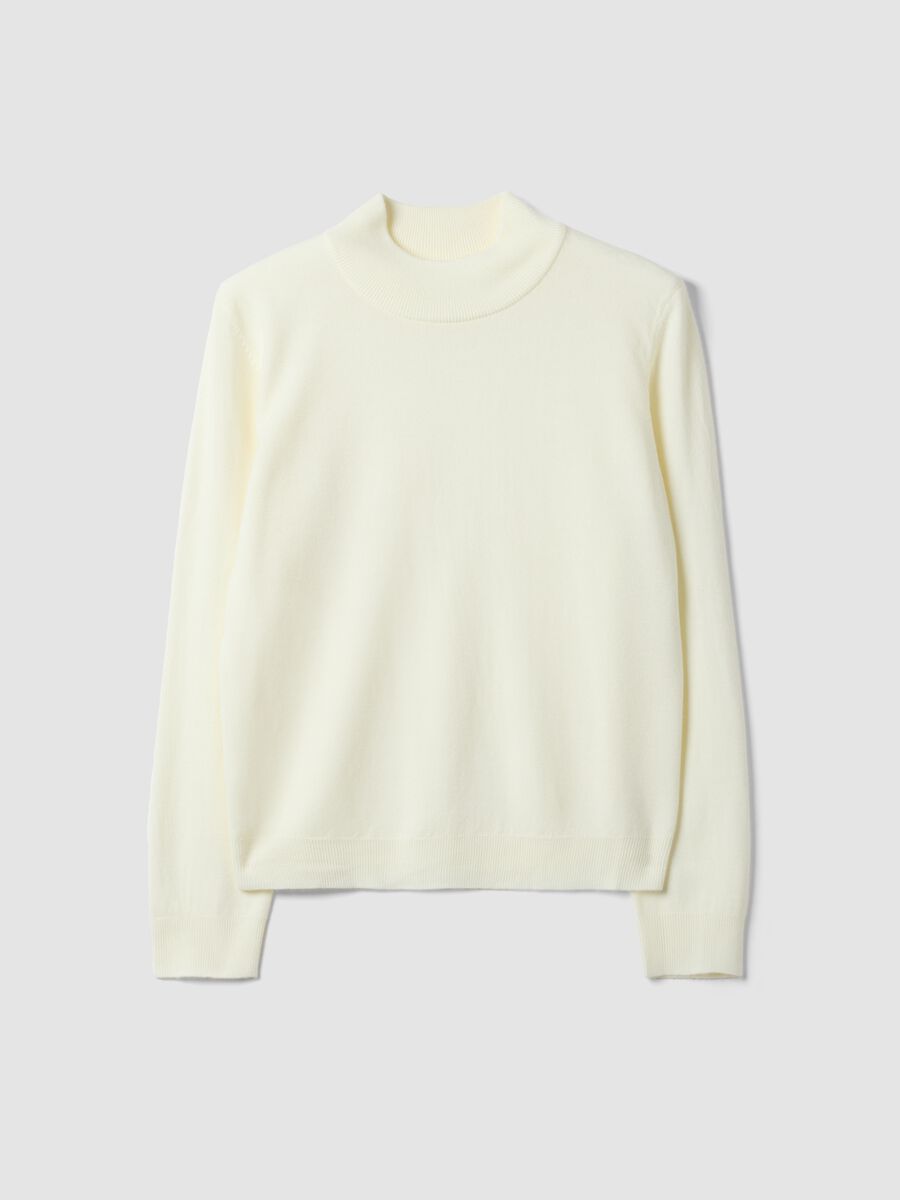 White long-sleeved top with high neck, regular fit_4