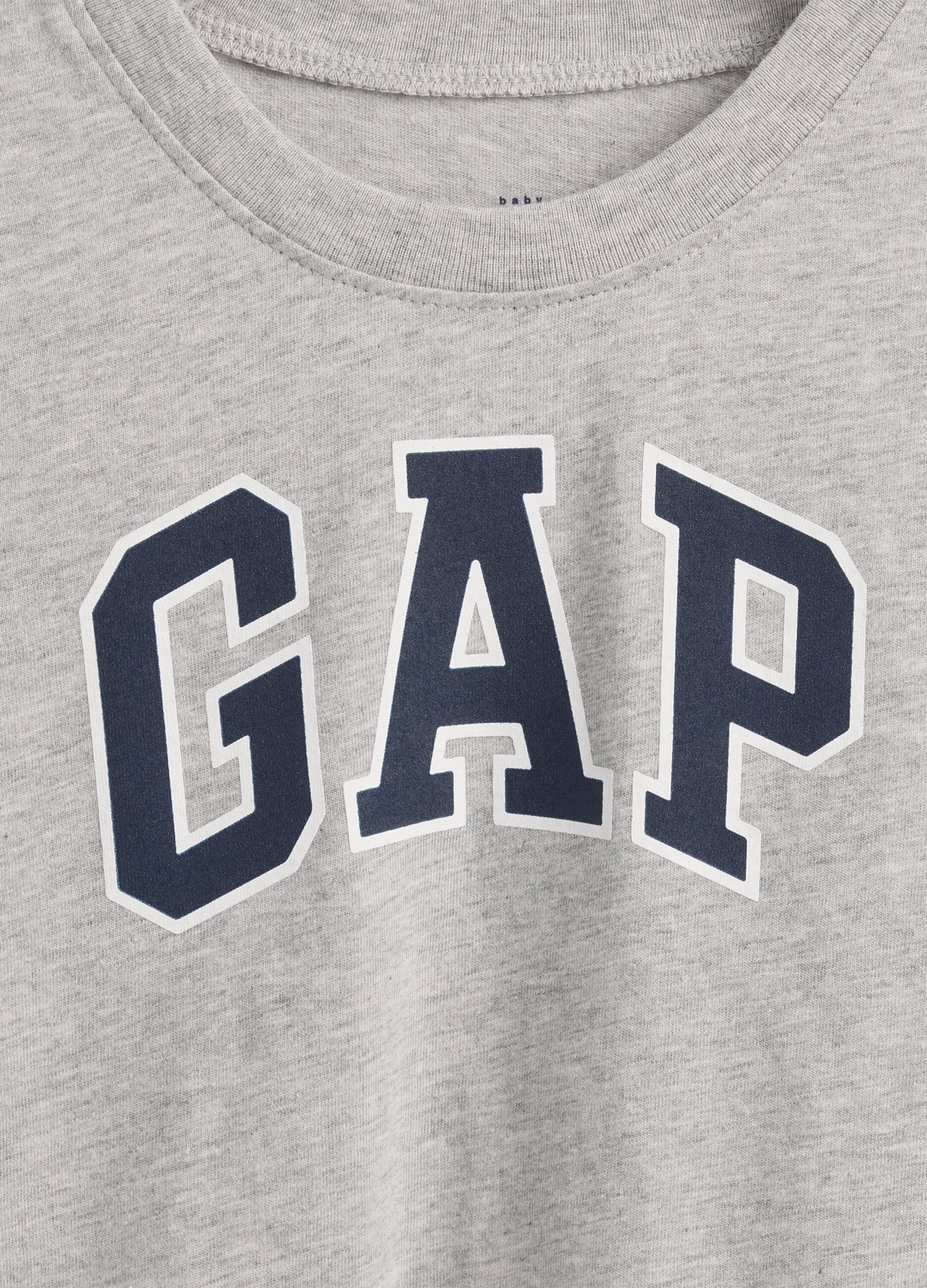 تي شيرت قطني بأكمام طويلة بشعار GAP