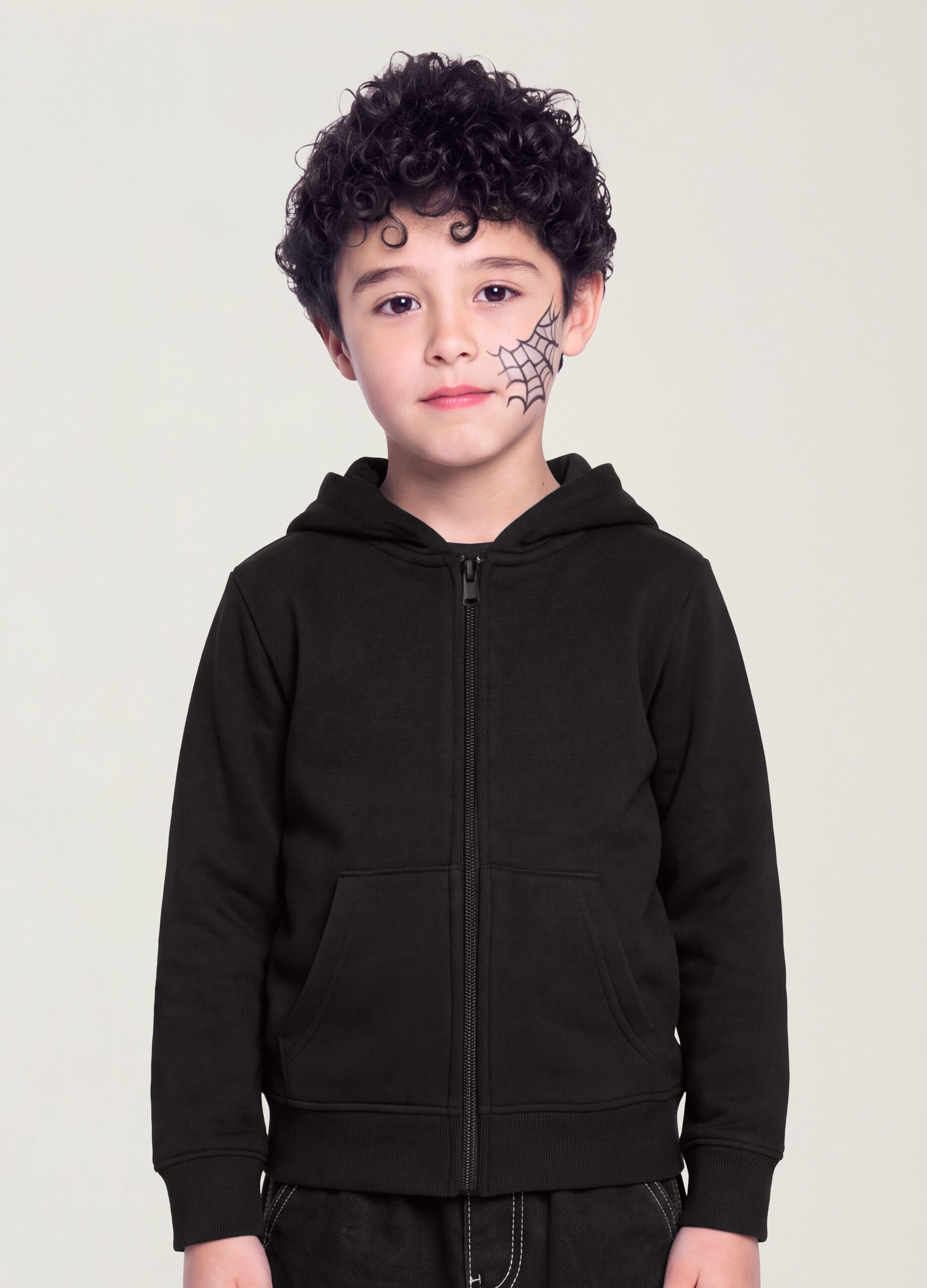 Felpa nera con cappuccio in puro cotone organico per bambino regular fit