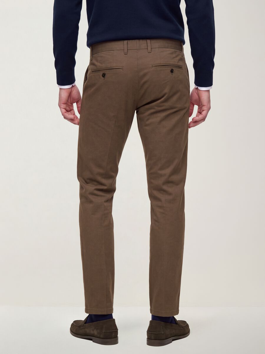 Brown slim-fit stretch cotton twill chino trousers_2