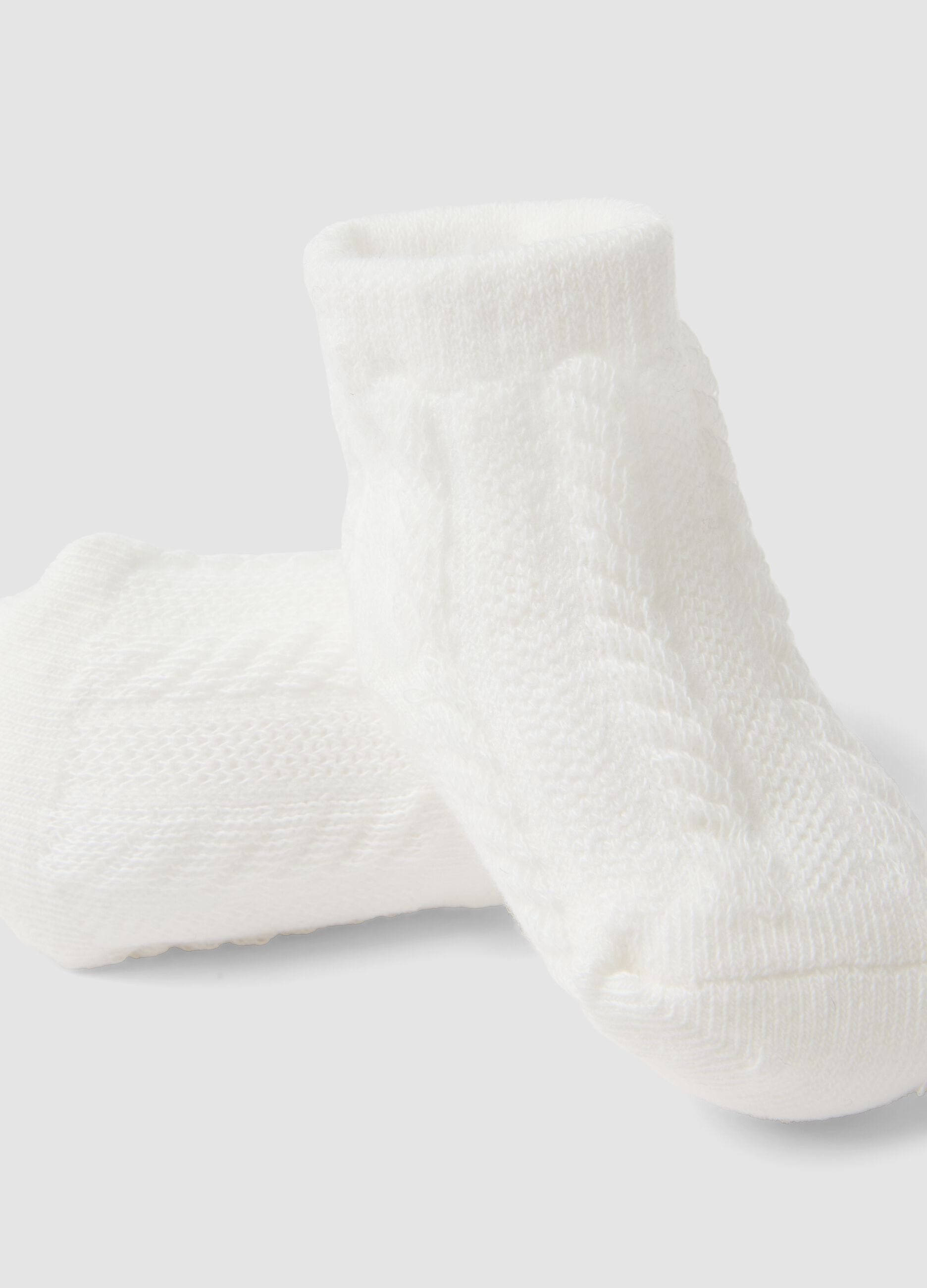 White organic cotton-blend baby girl booties with bow
