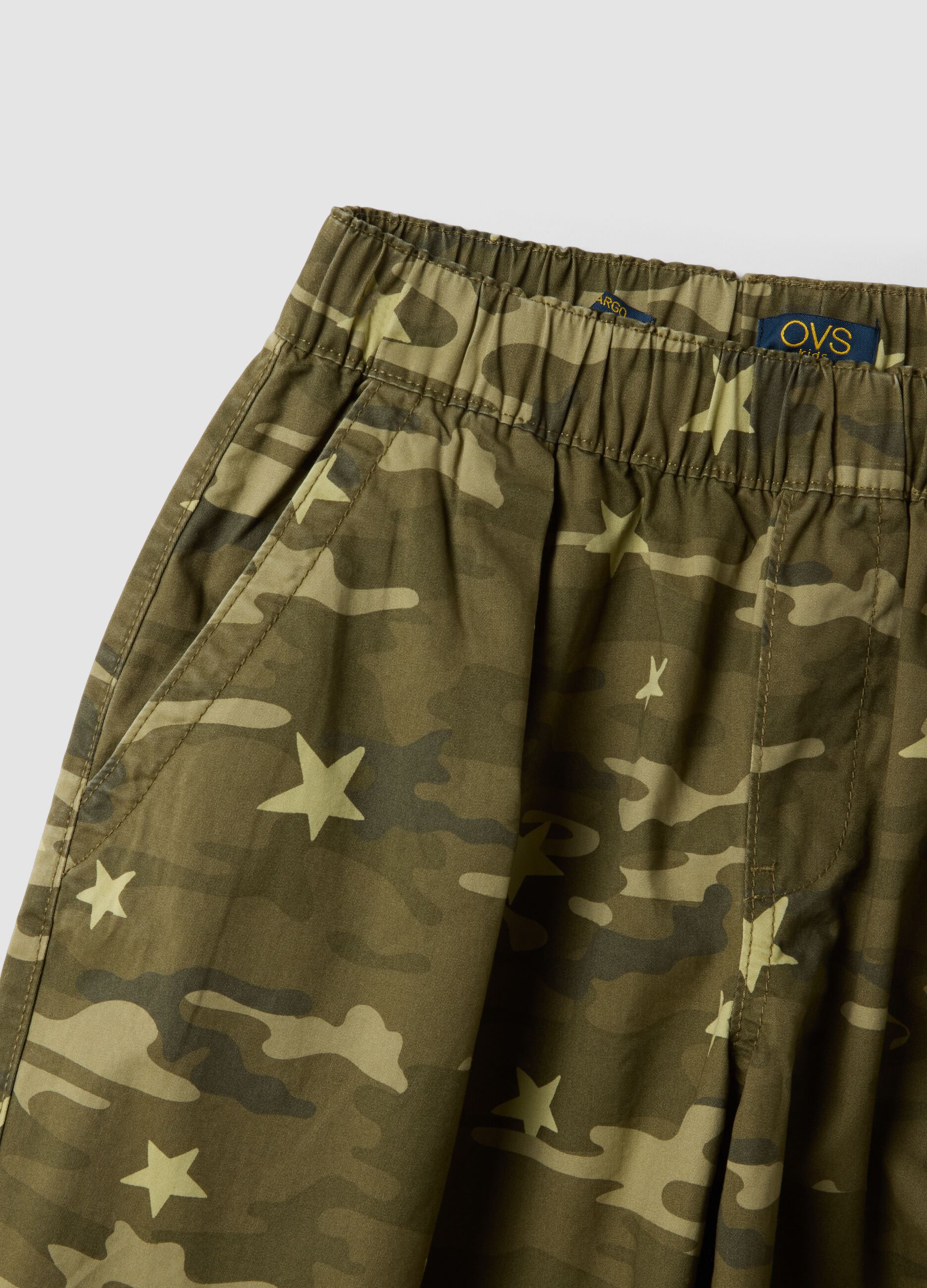 Green pure cotton wide-leg trousers with camo print