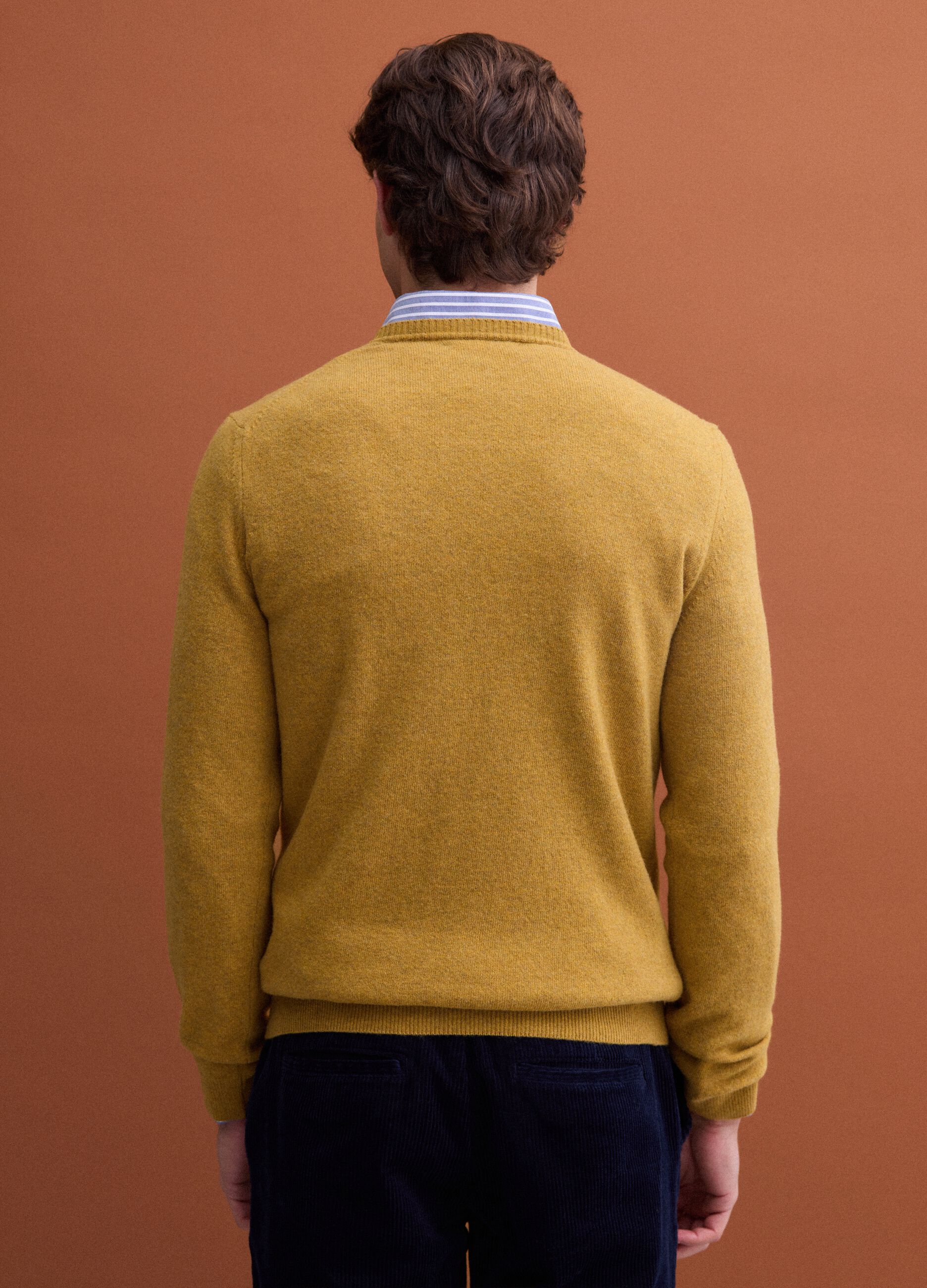 Yellow pure lambswool crew-neck jumper, regular fit