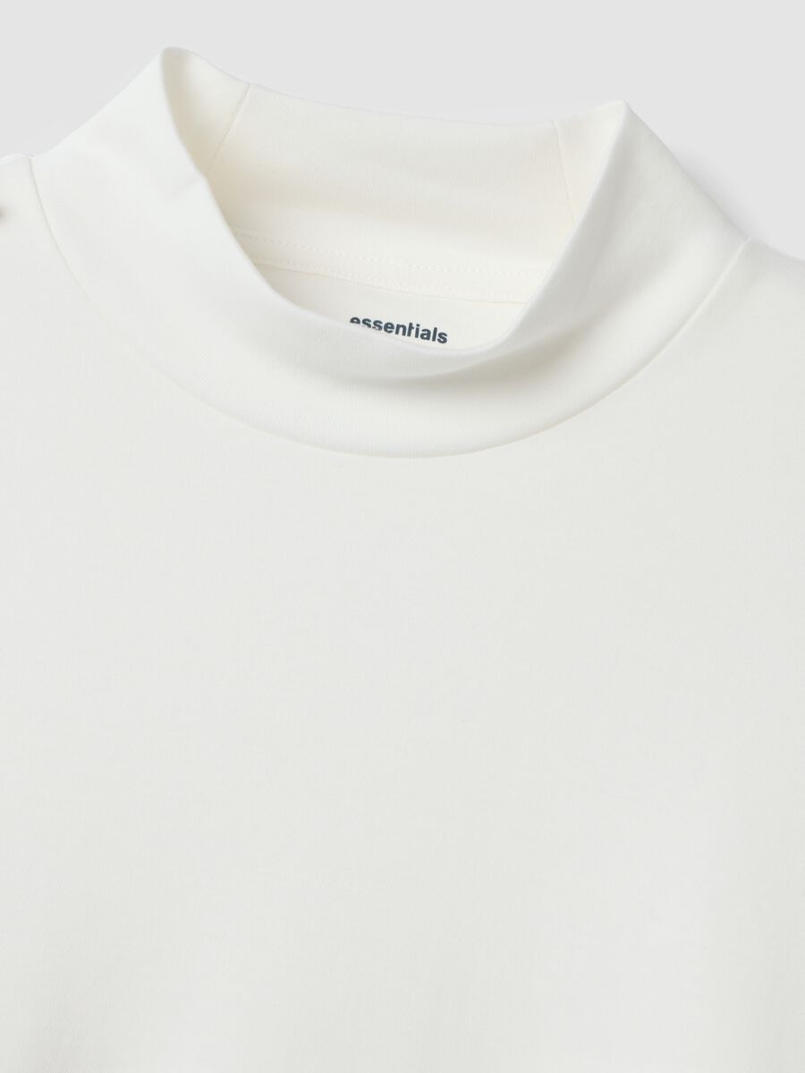 White pure cotton T-shirt with structured raised collar_1