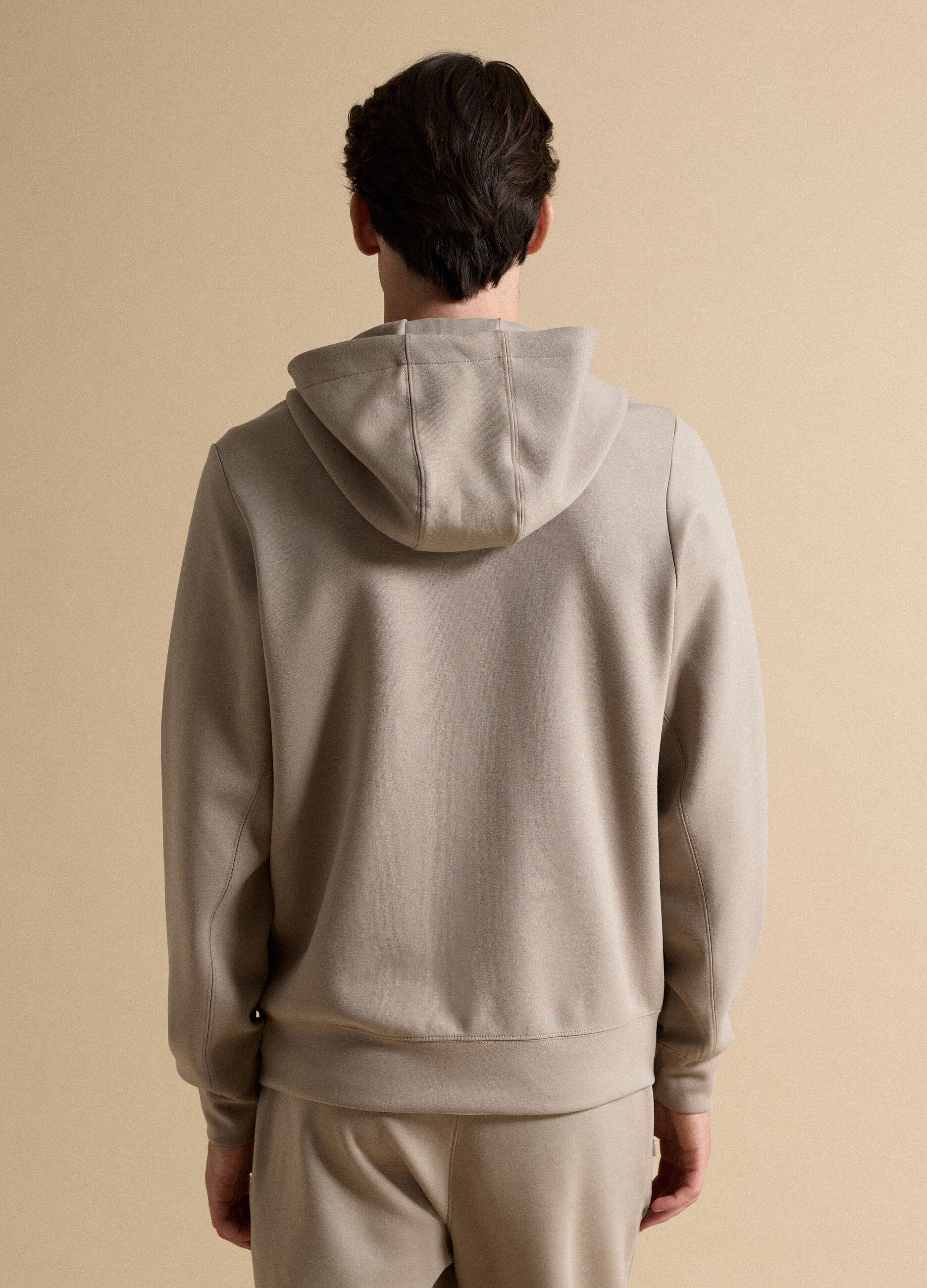 Breathable beige full-zip in 2-way stretch fabric