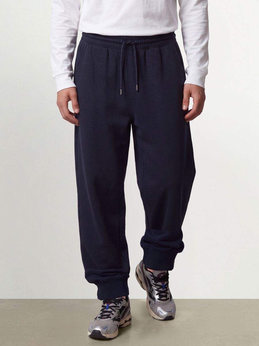 Blue cotton-blend joggers with cuffed hem and drawstring_2
