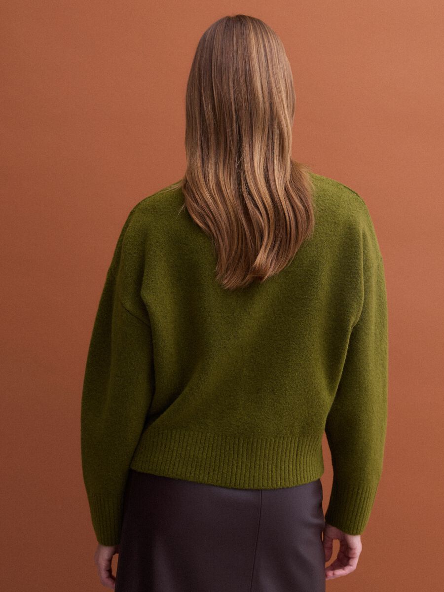 Olive green stretch wool crew-neck jumper_3