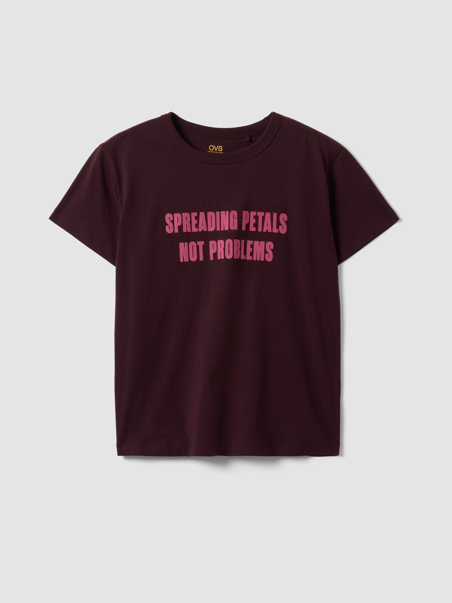 Red pure cotton T-shirt with front slogan, regular fit_4