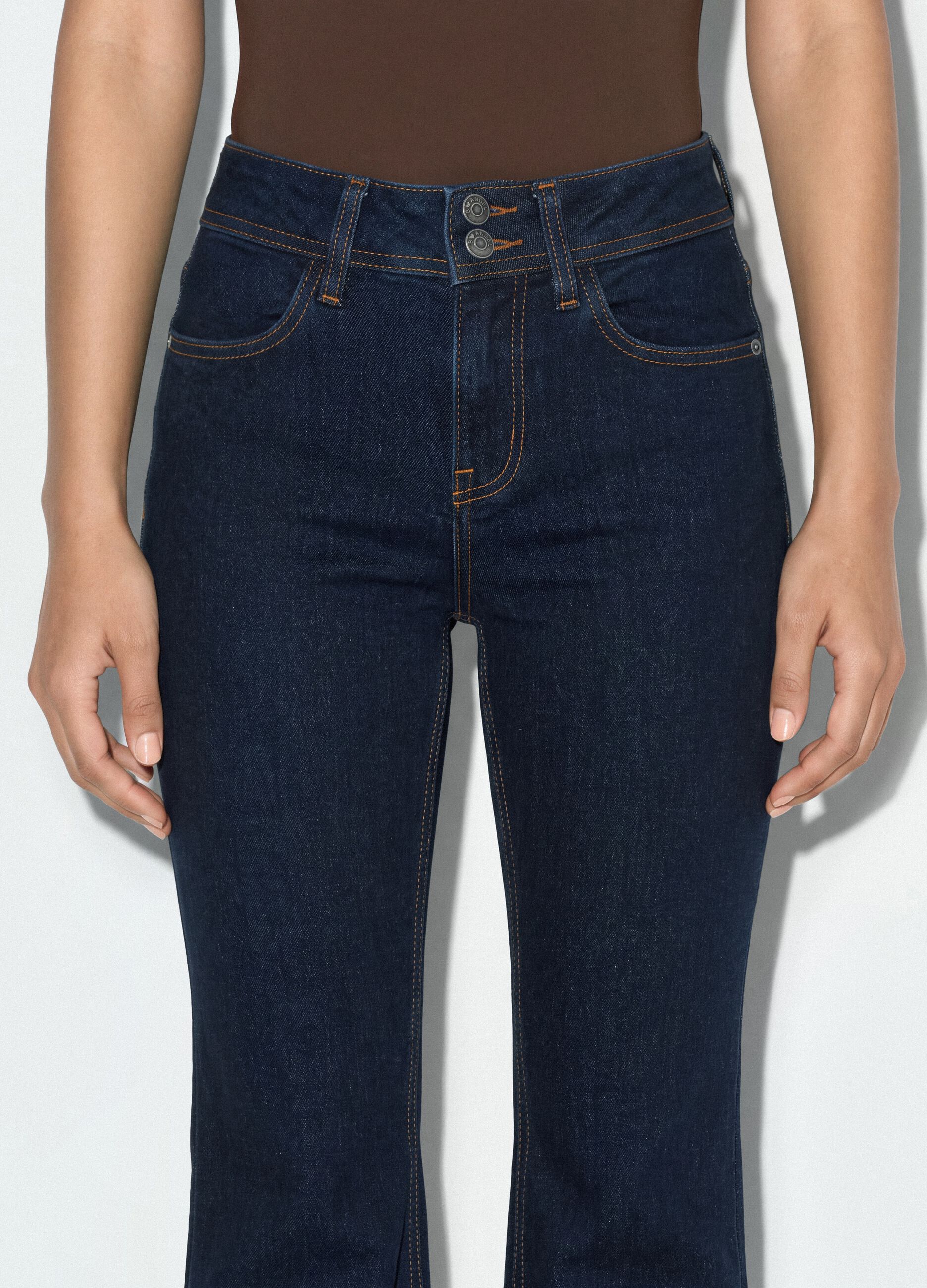 Jeans blu flare in cotone elasticizzato
