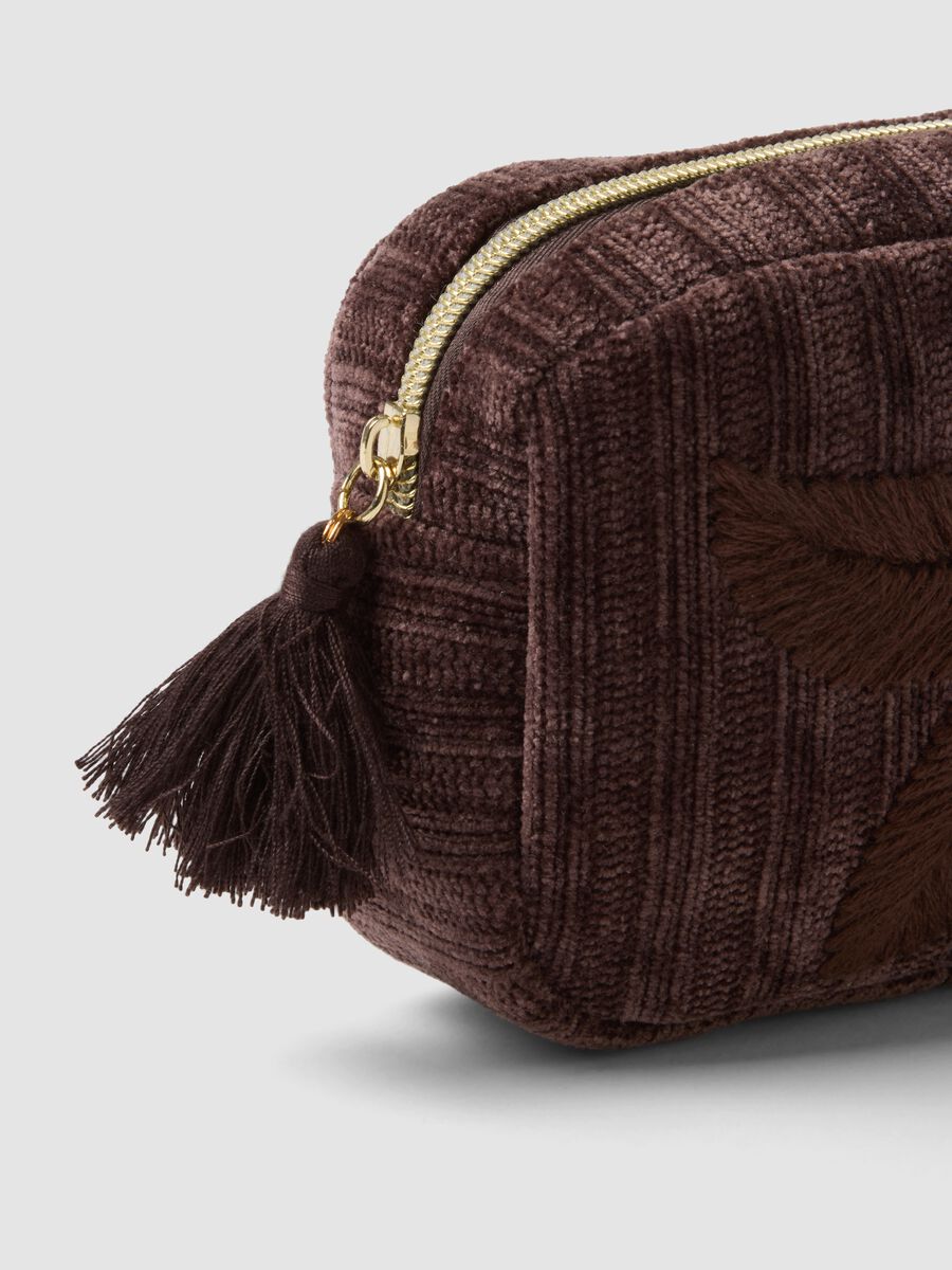 Brown make-up bag with floral embroidery and tassel_2