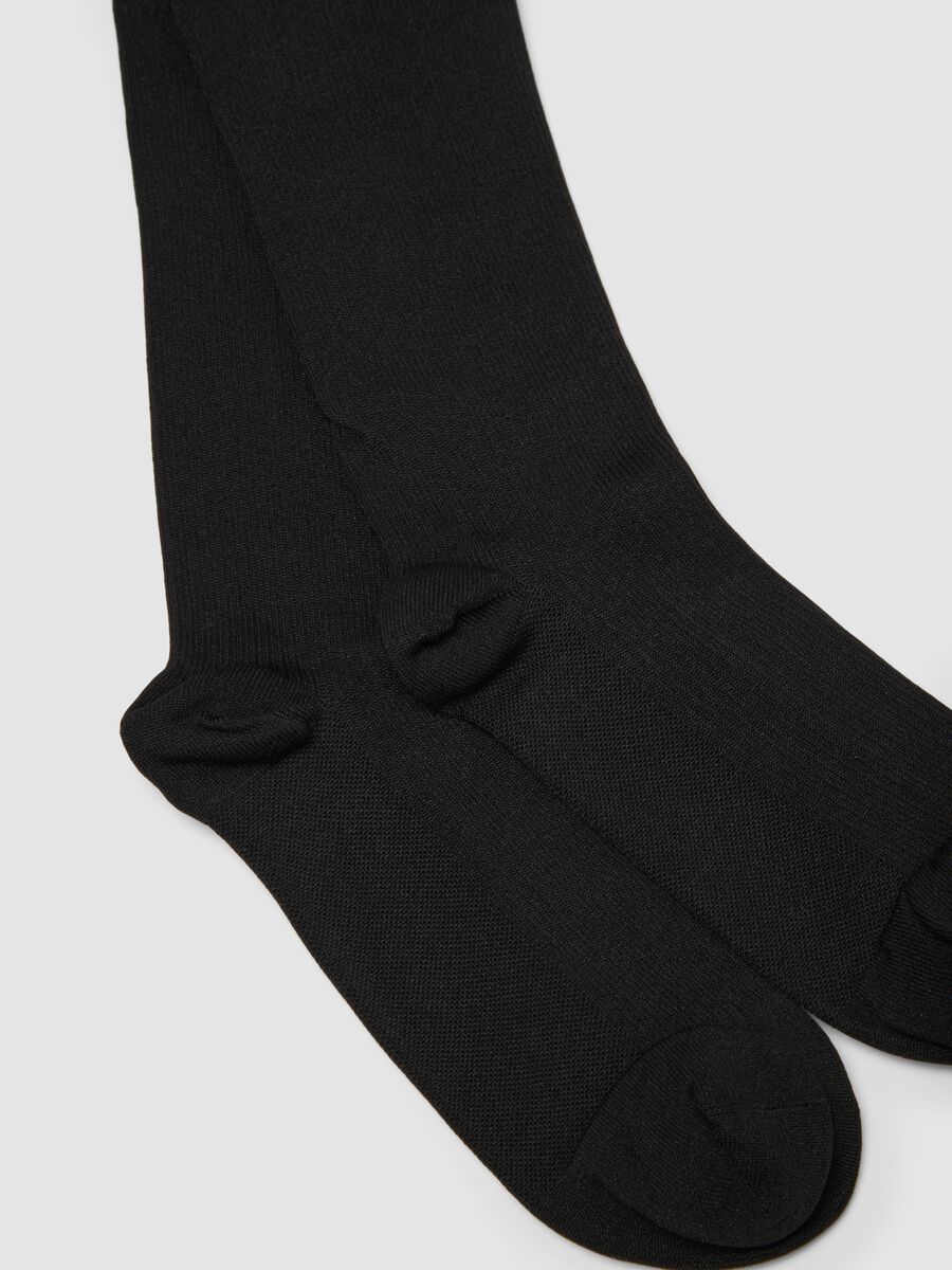 Black knee-high stretch socks_1