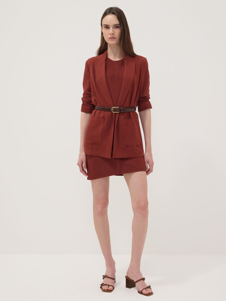 Red regular-fit blazer with classic lapels_2