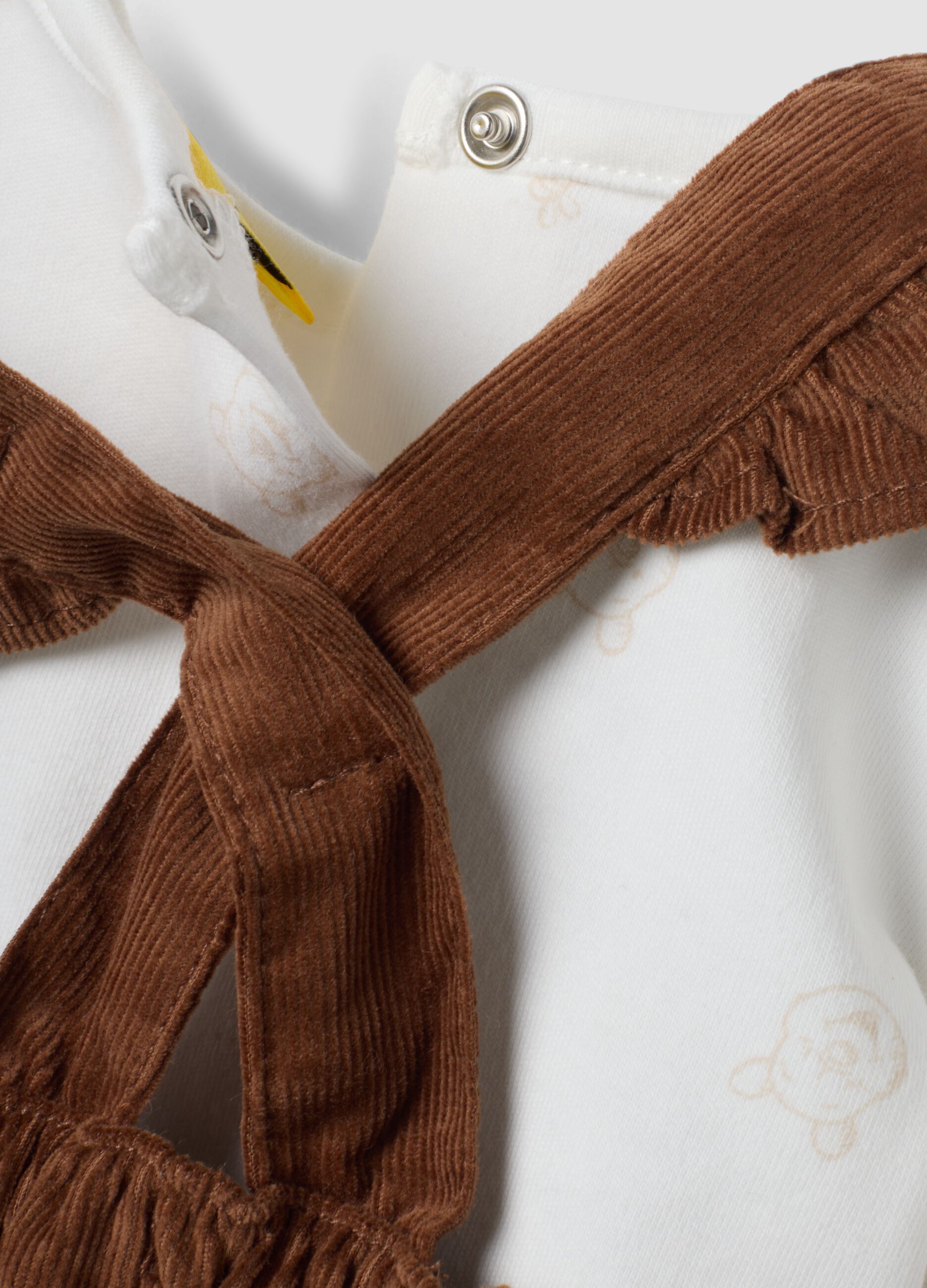 Completo bianco in puro cotone organico con stampa Winnie the Pooh