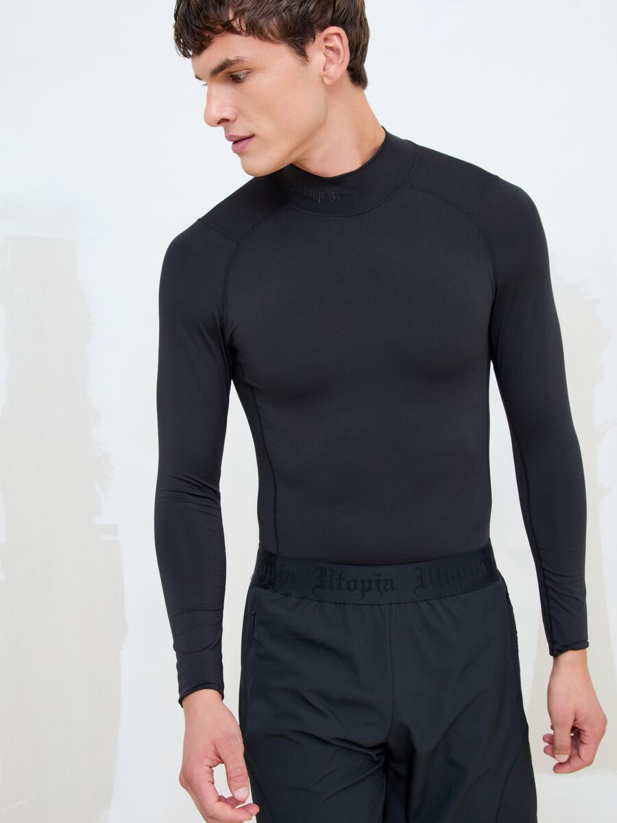 Black Technical Mock-Neck Longsleeve_1