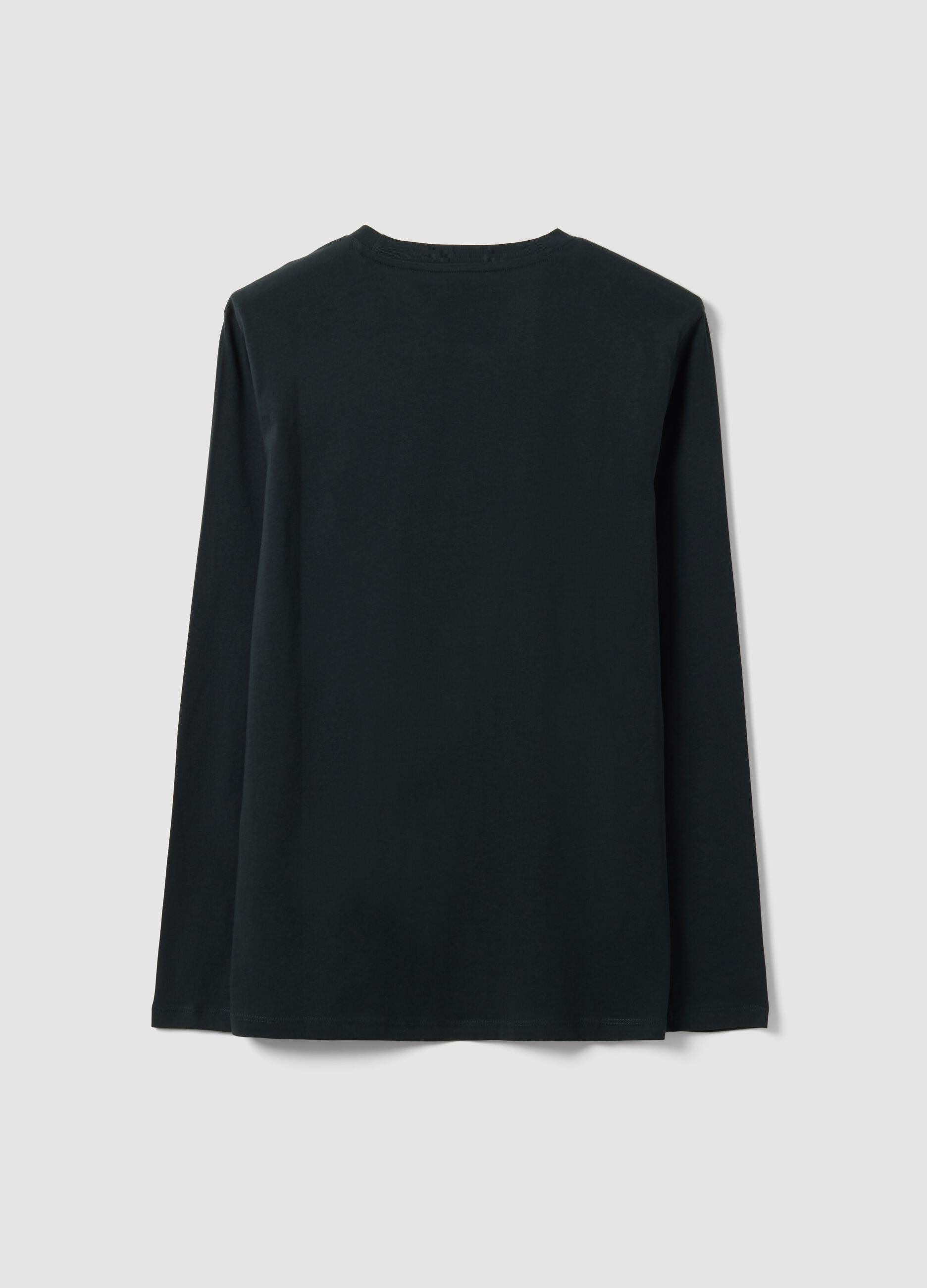 Black long-sleeve T-shirt in 100% organic cotton with crew neck
