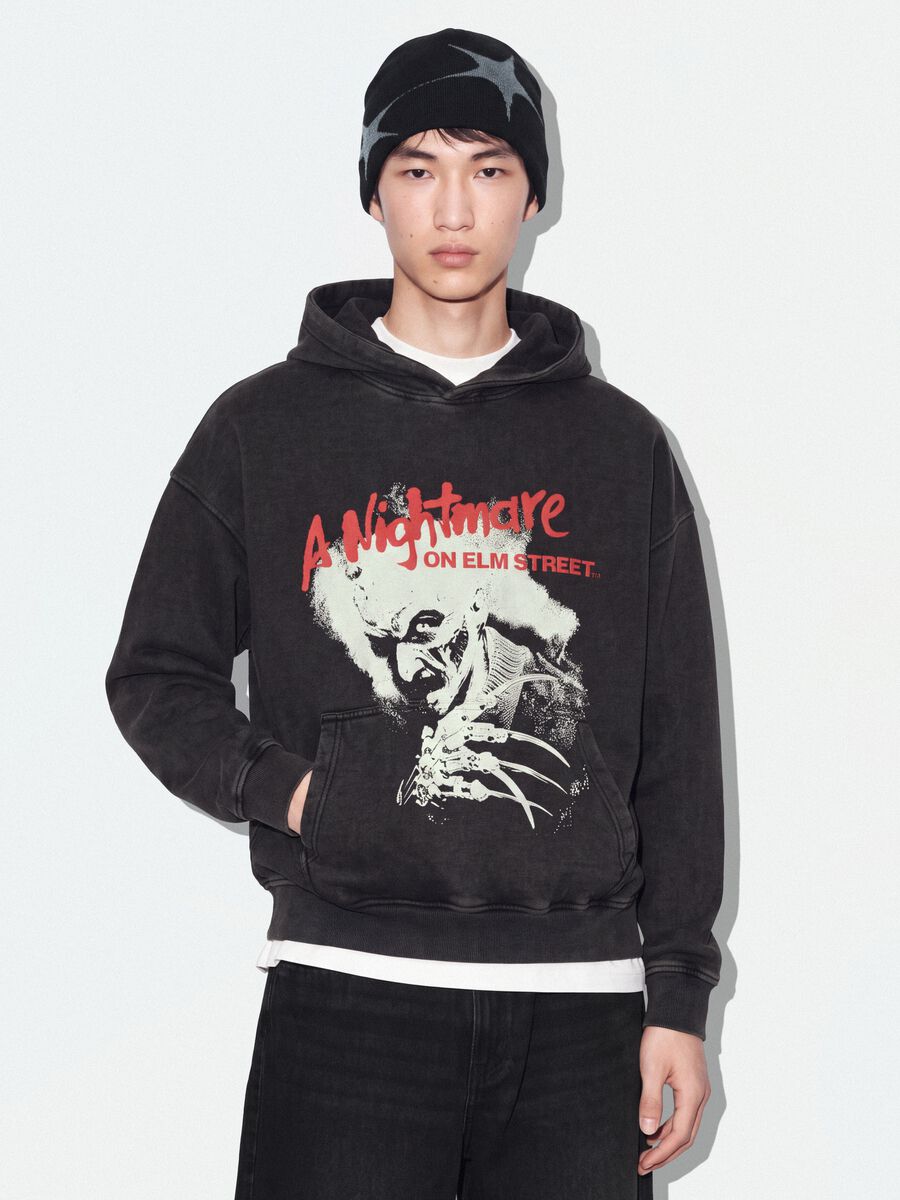 Grey oversized 100% cotton hoodie with &ldquo;A Nightmare On Elm Street&rdquo; print_1
