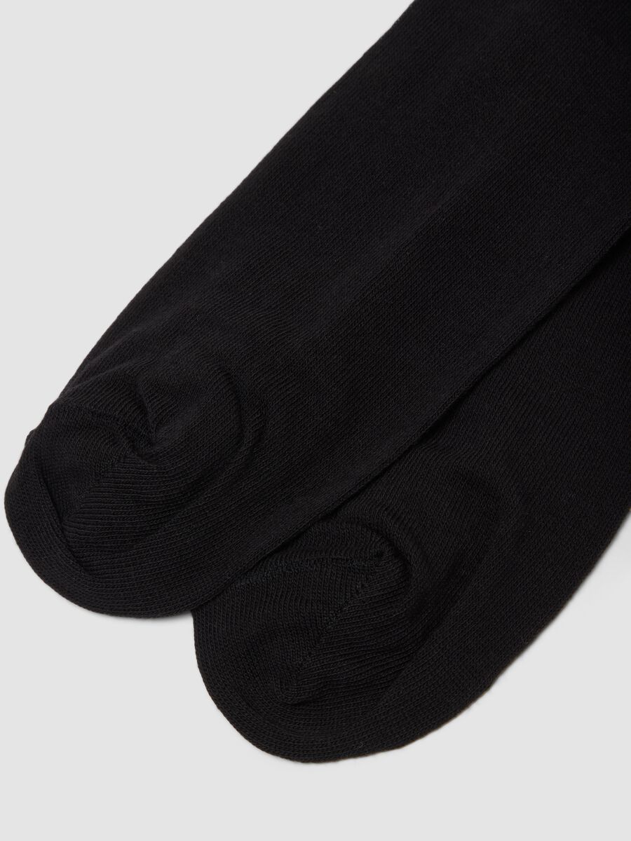 2-pack of black knee-high stretch cotton socks_2