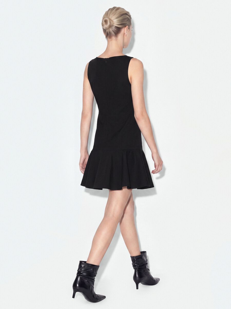 Black sleeveless stretch viscose dress with eyelets_2