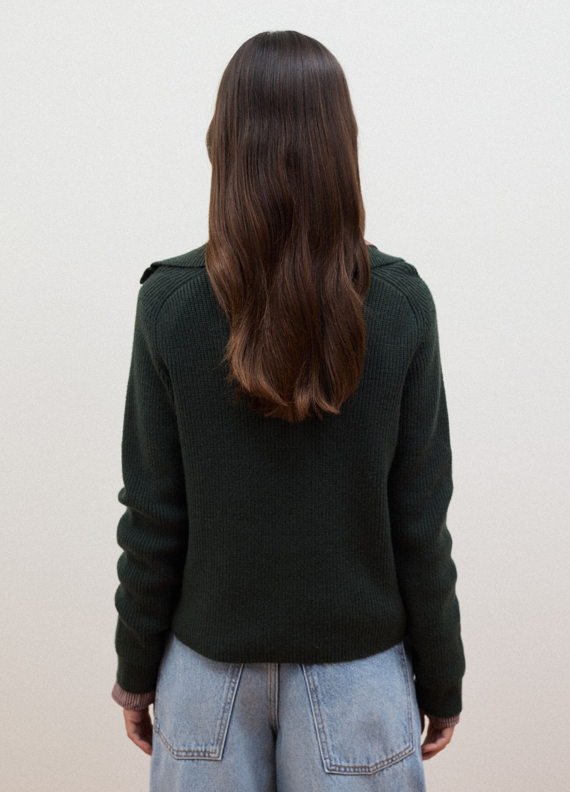 Green ribbed viscose-blend top with collar