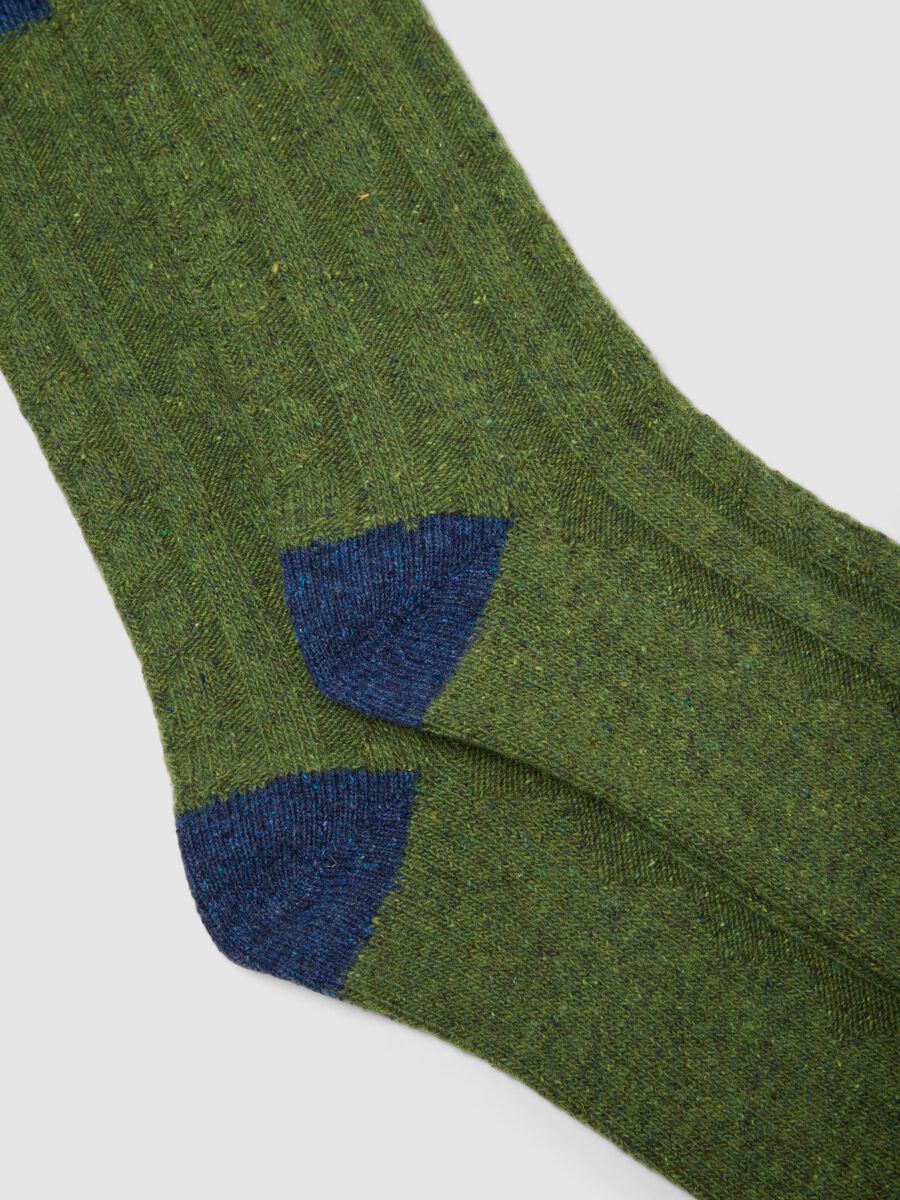 Green ankle socks in stretch wool and silk_1