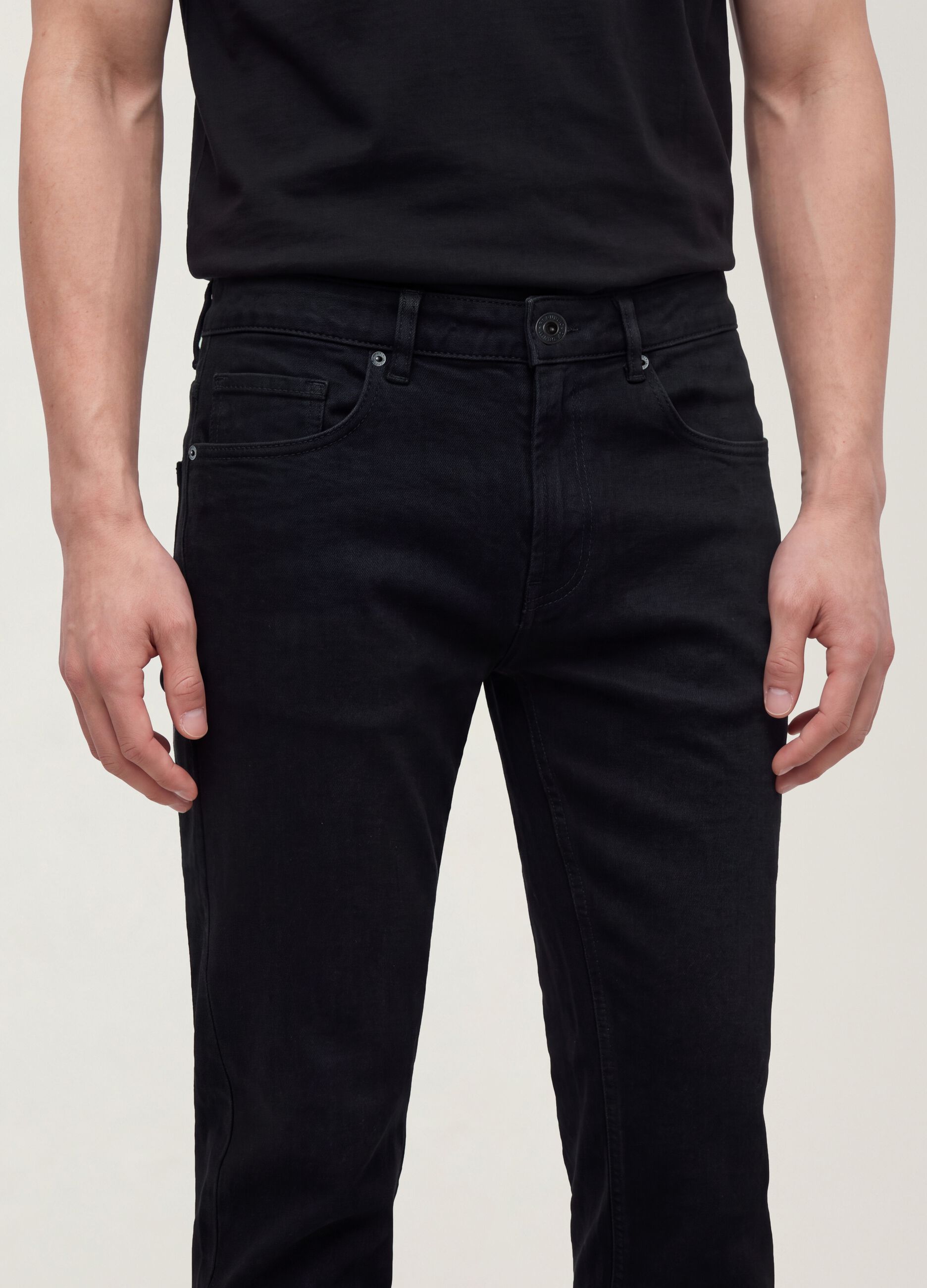 Black slim-fit jeans in cotton and viscose blend